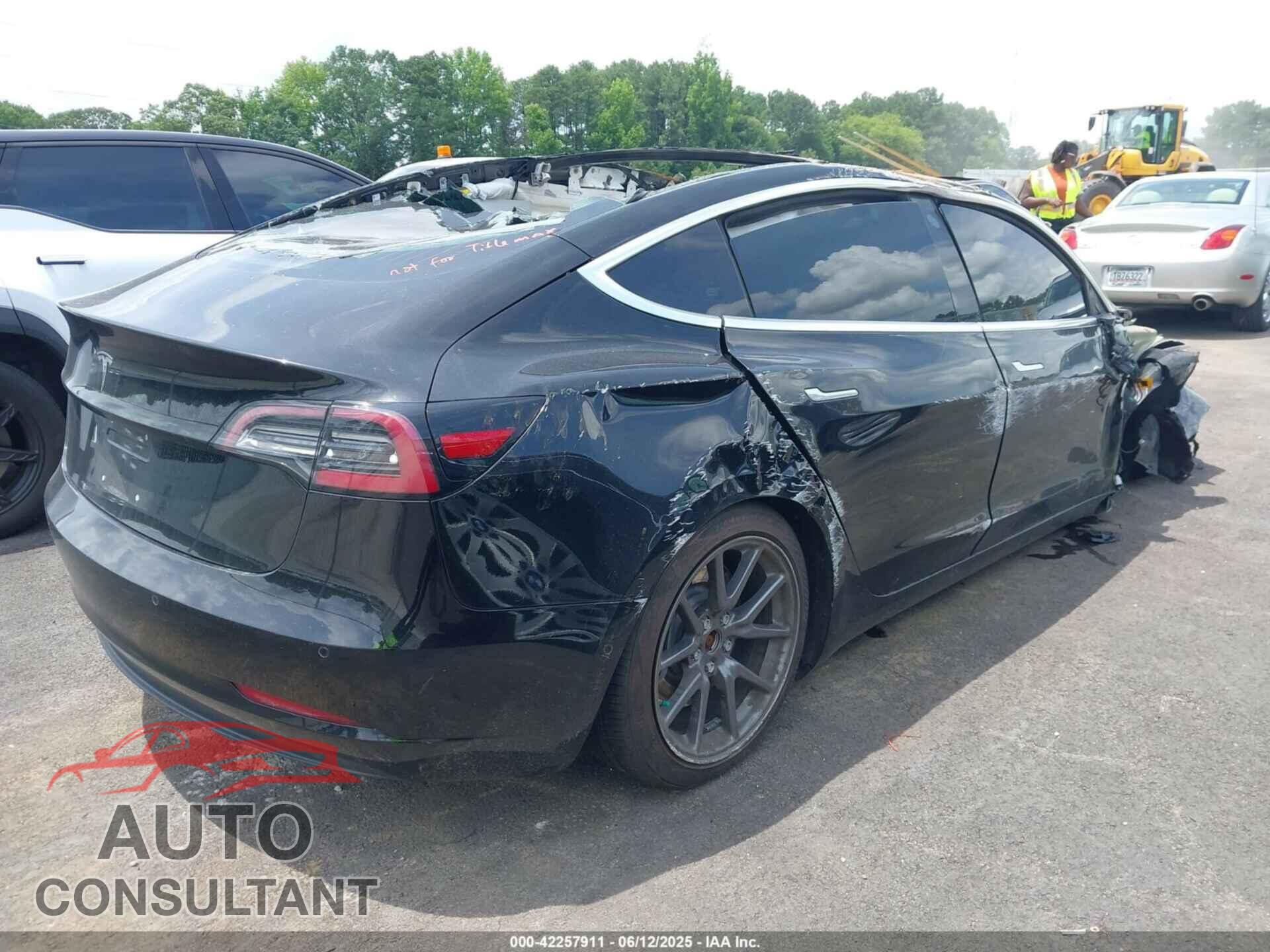 TESLA MODEL 3 2018 - 5YJ3E1EA4JF056984