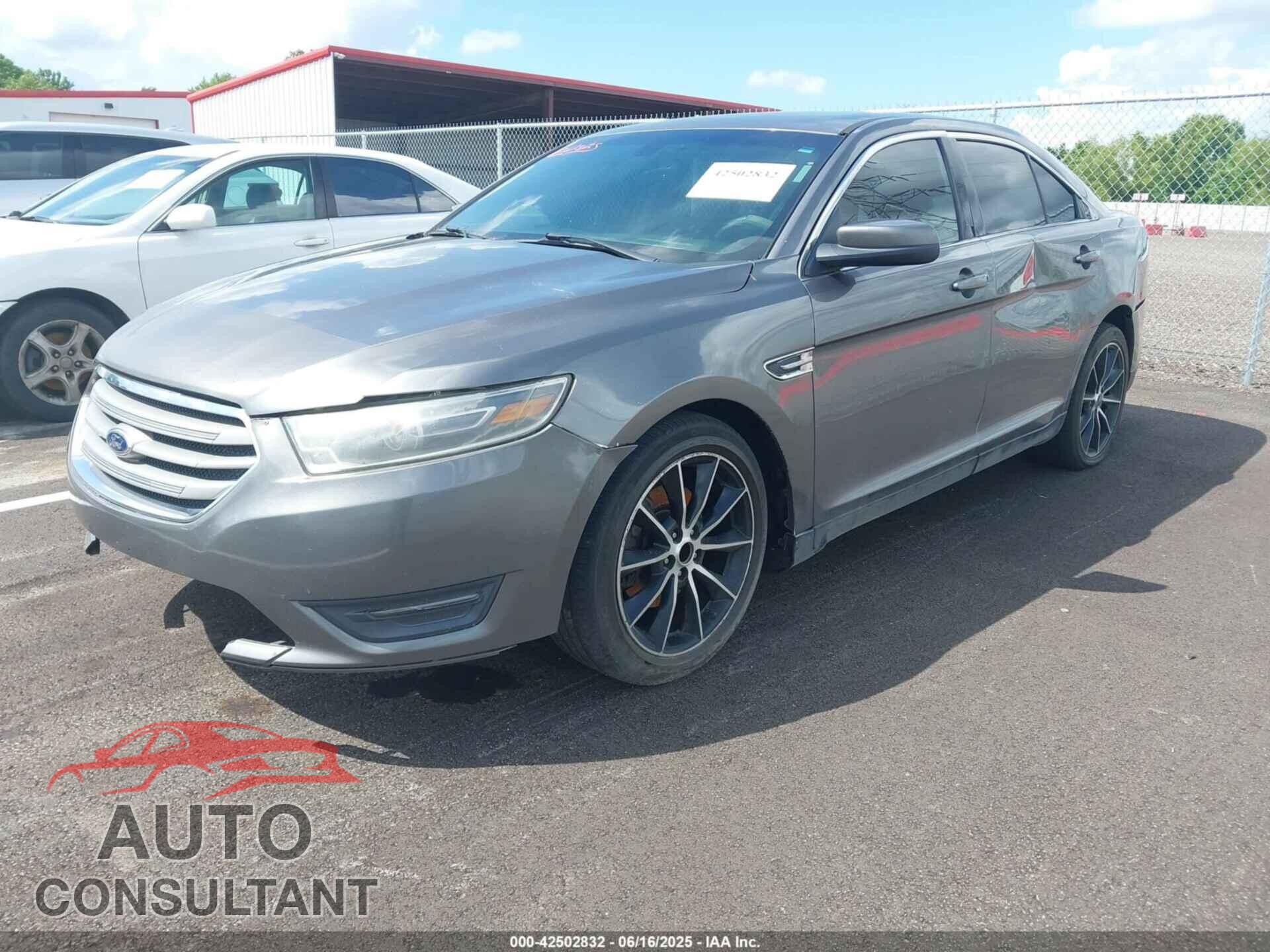 FORD TAURUS 2013 - 1FAHP2H82DG120860