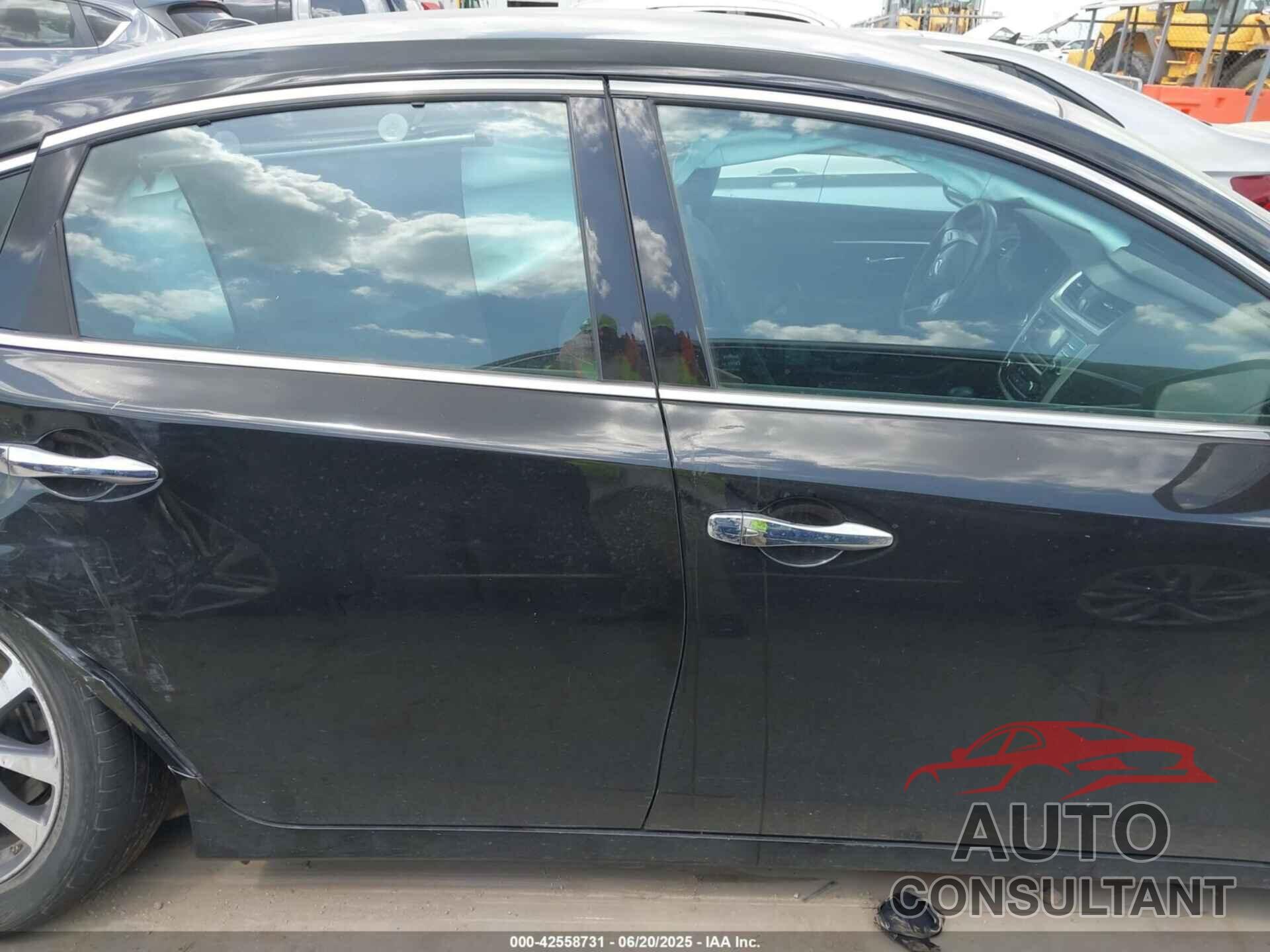 NISSAN ALTIMA 2017 - 1N4AL3AP5HC193464