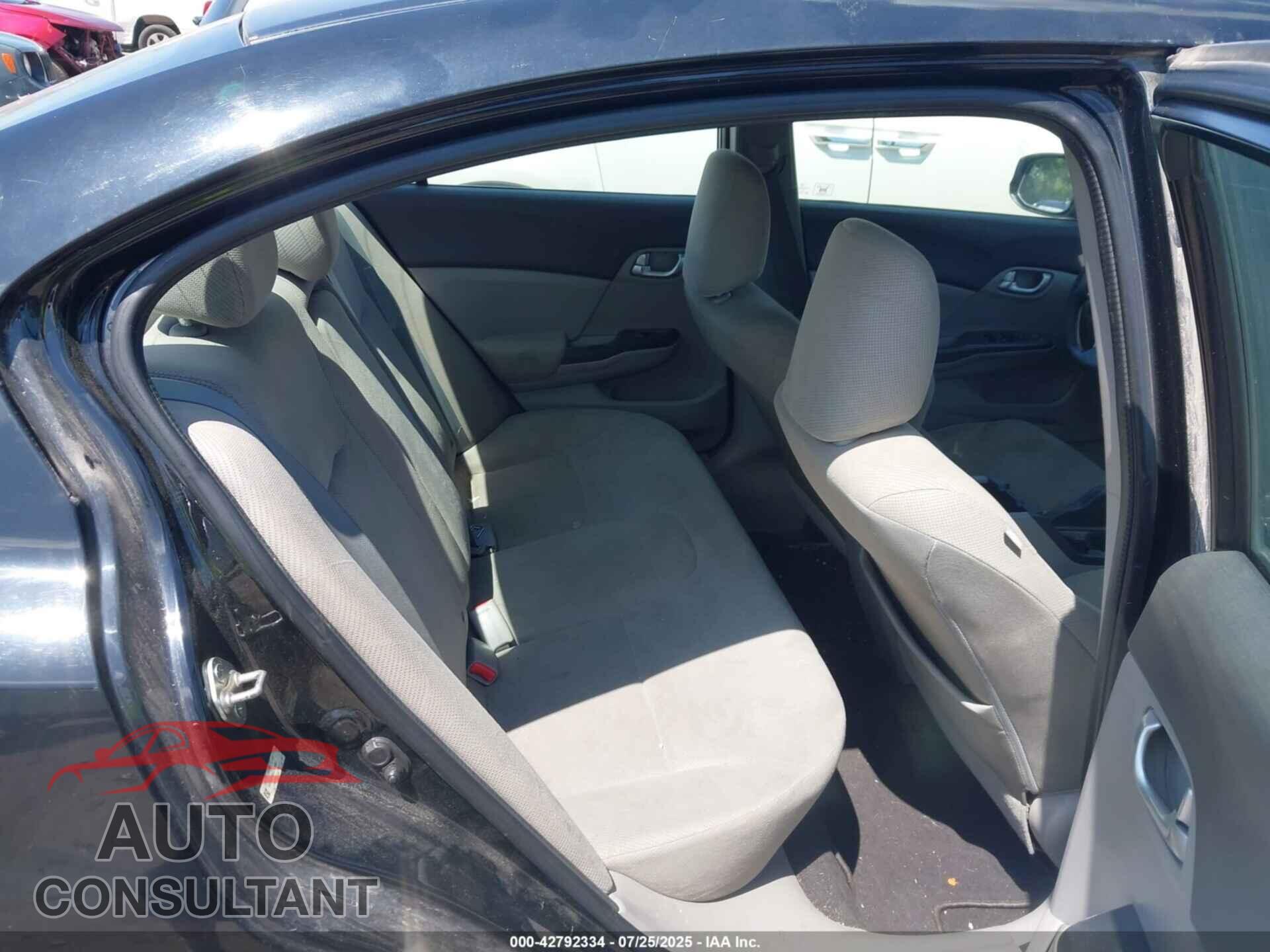 HONDA CIVIC 2012 - 19XFB2F80CE370907