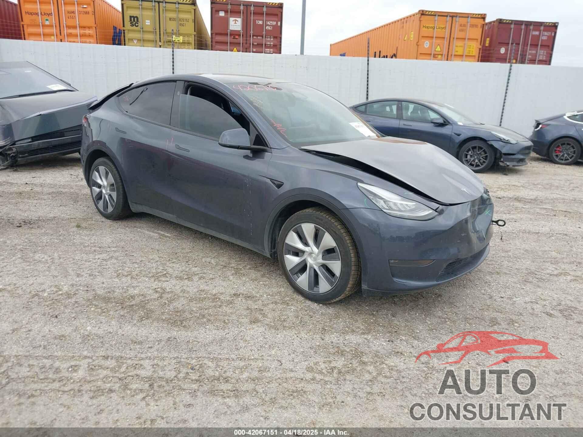 TESLA MODEL Y 2023 - 7SAYGDEE4PA147444