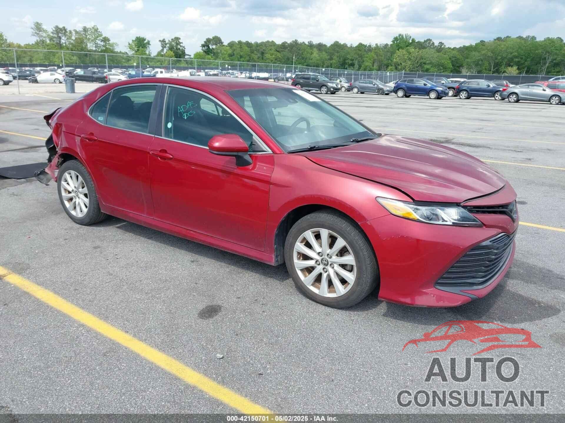 TOYOTA CAMRY 2018 - 4T1B11HK0JU568028