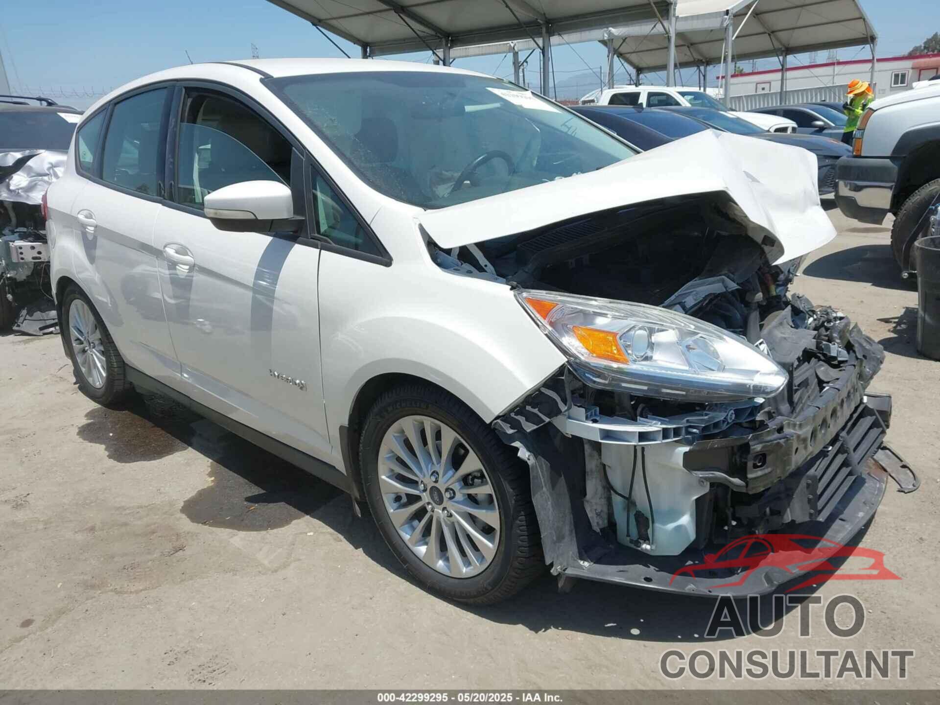 FORD C-MAX HYBRID 2017 - 1FADP5AU8HL114534