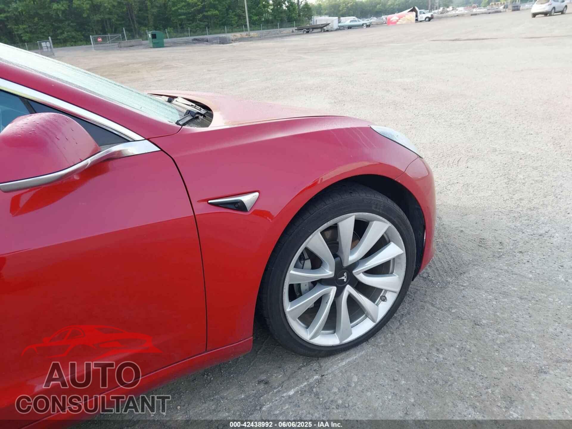 TESLA MODEL 3 2018 - 5YJ3E1EB2JF122411