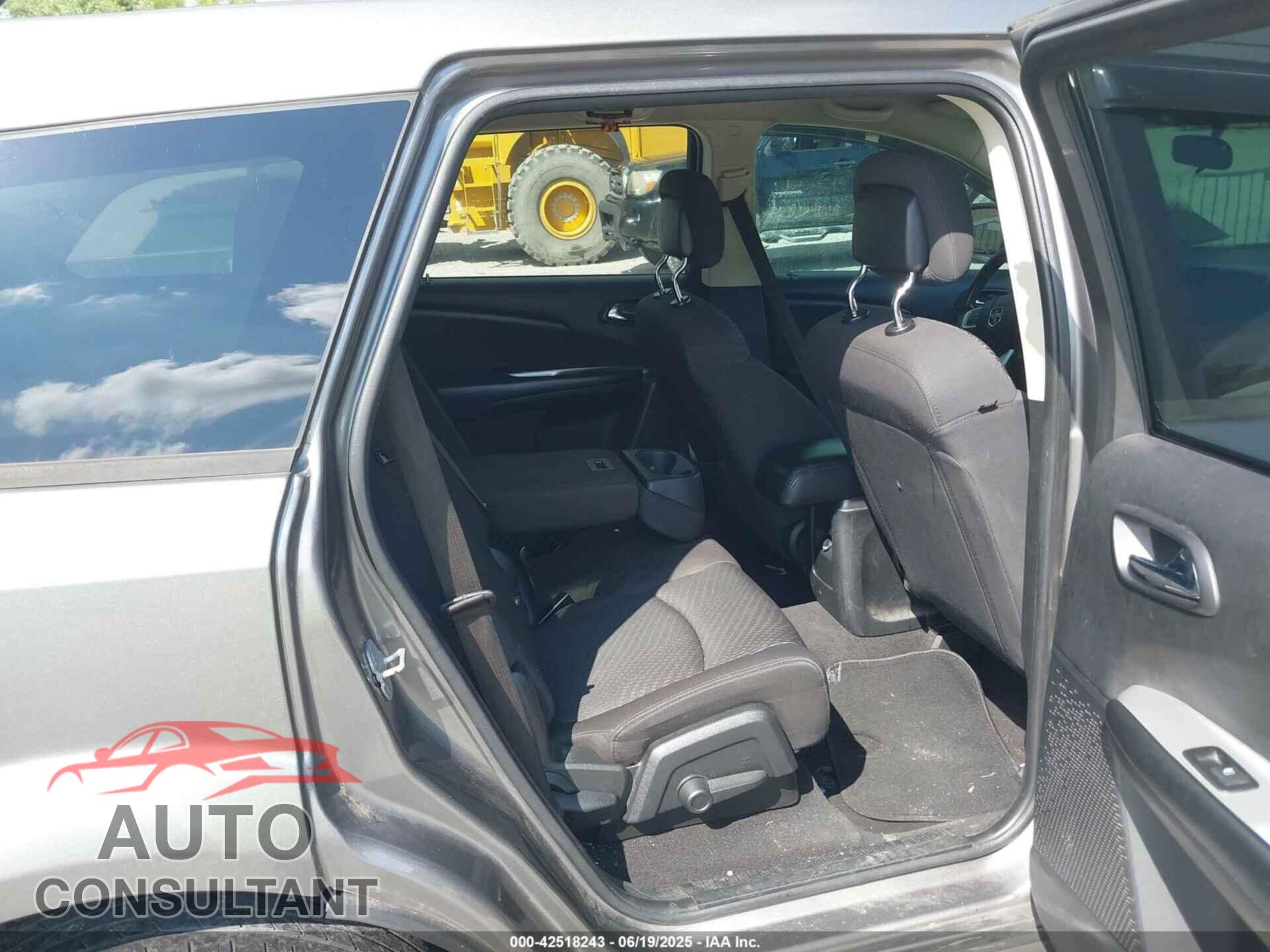 DODGE JOURNEY 2012 - 3C4PDCAB8CT241137