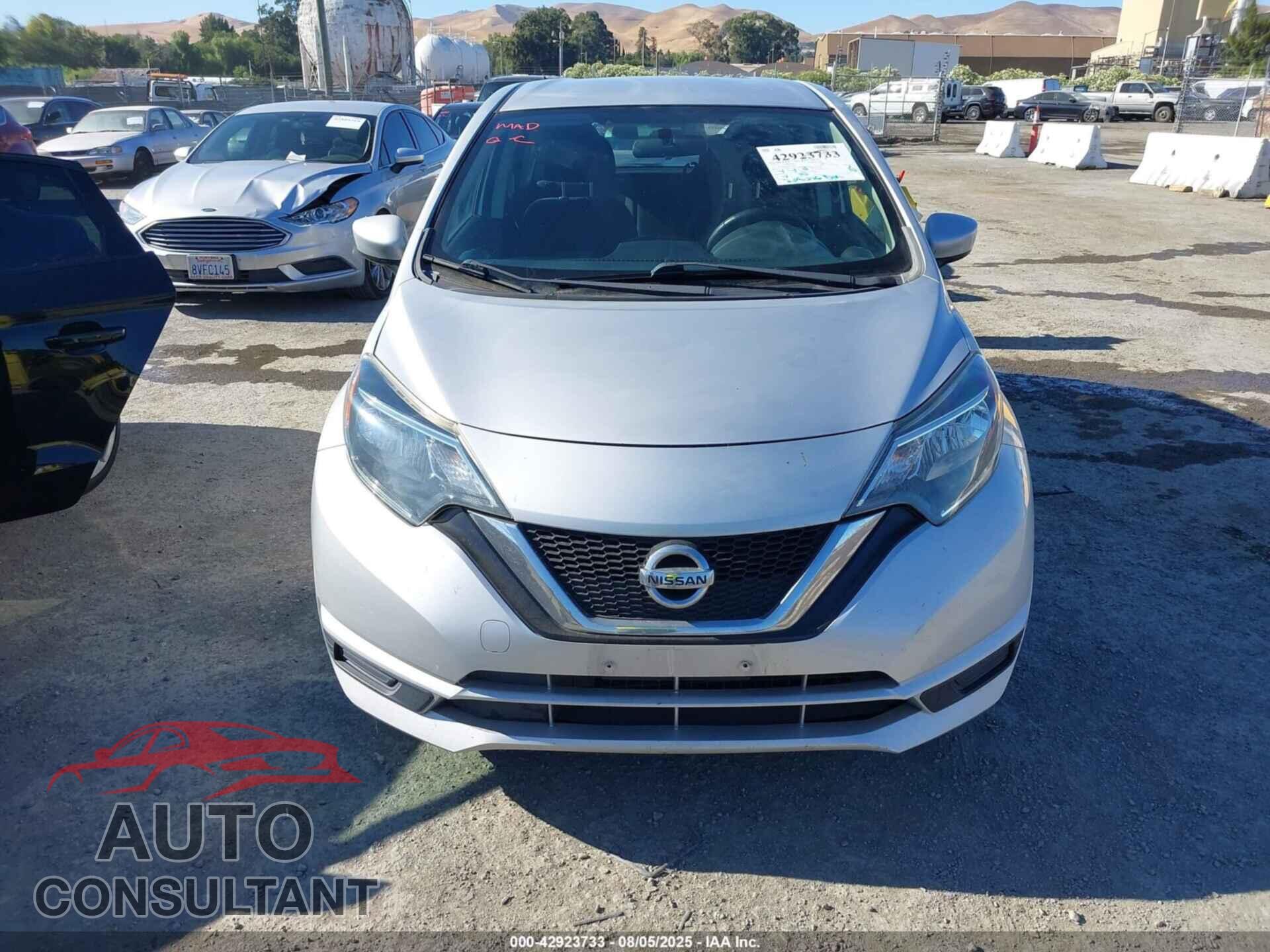 NISSAN VERSA NOTE 2017 - 3N1CE2CP0HL359532