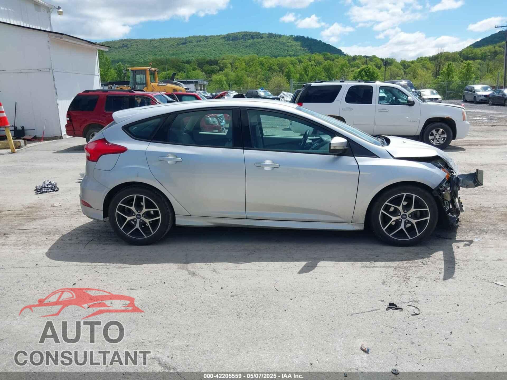 FORD FOCUS 2016 - 1FADP3K25GL266254