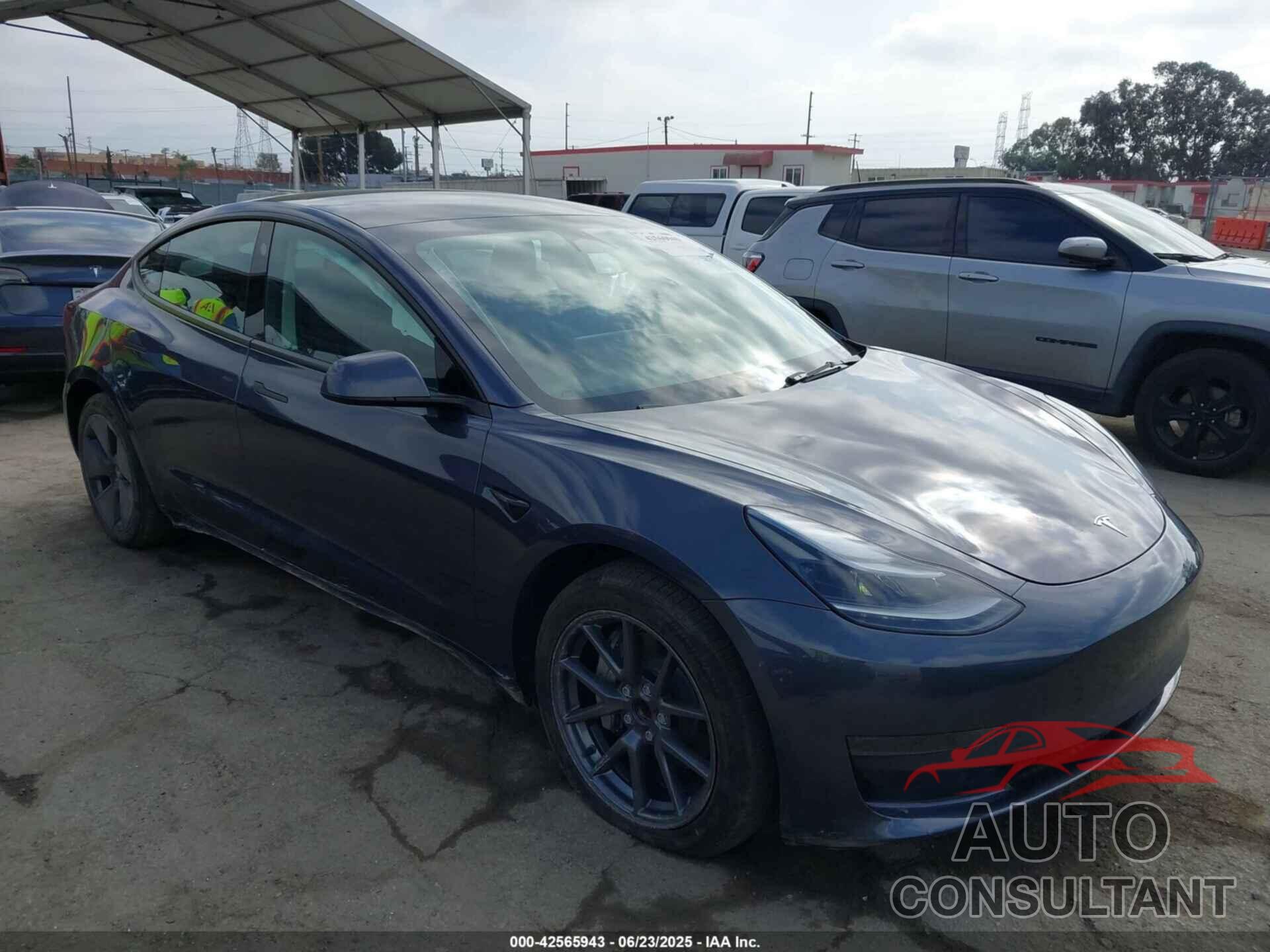 TESLA MODEL 3 2023 - 5YJ3E1EA3PF711502