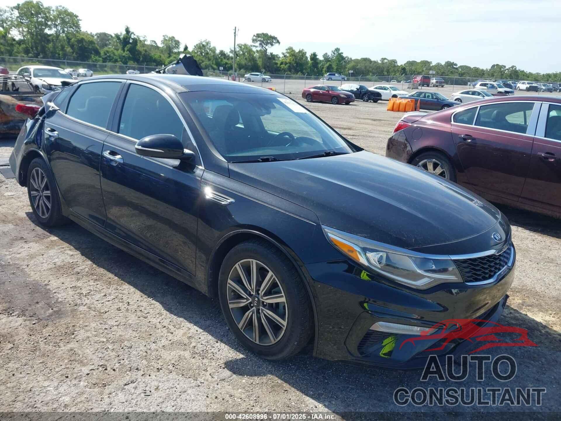 KIA OPTIMA 2011 - KNAGM4A73B5177943