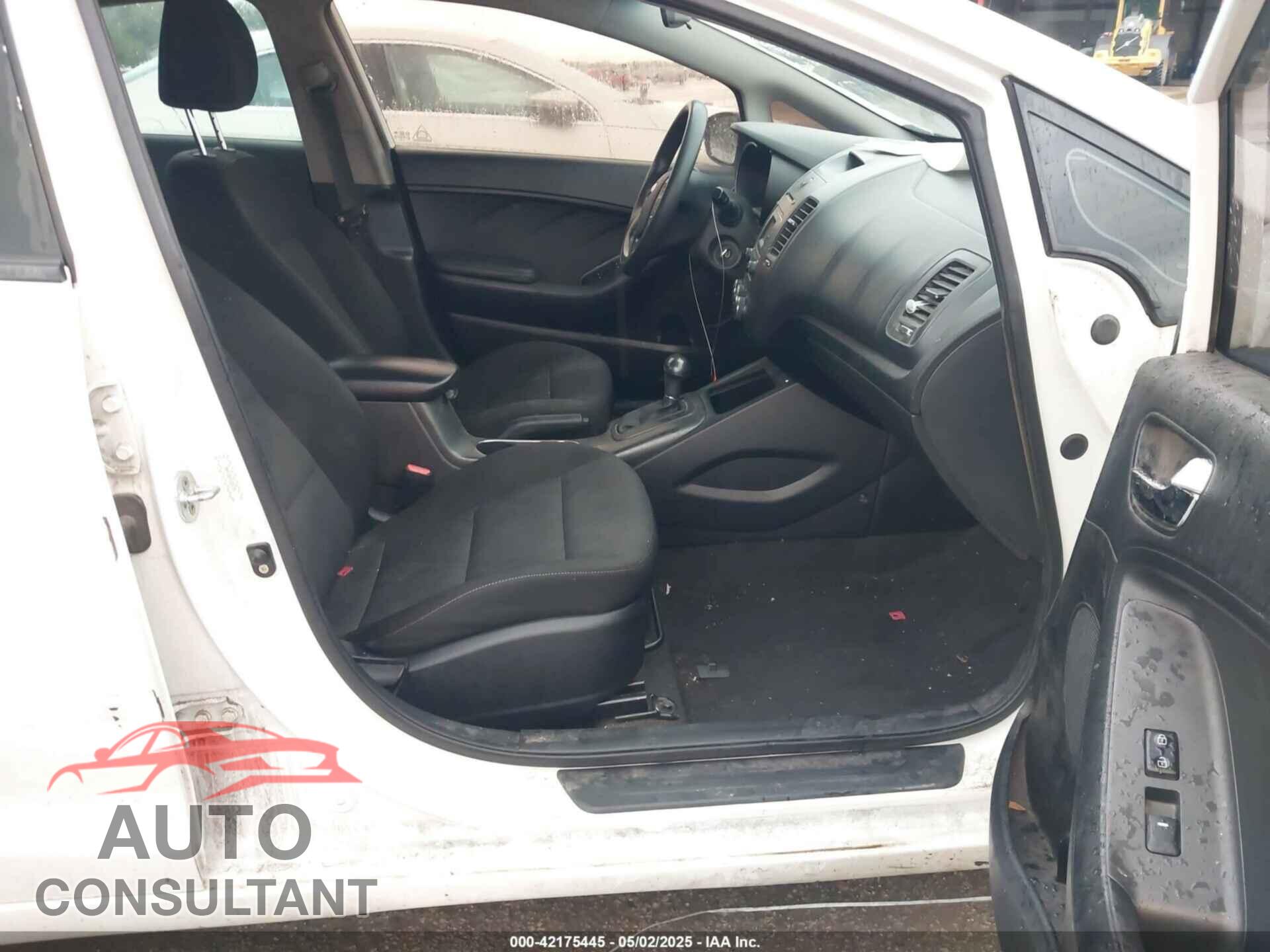 KIA FORTE 2016 - KNAFK4A61G5607226