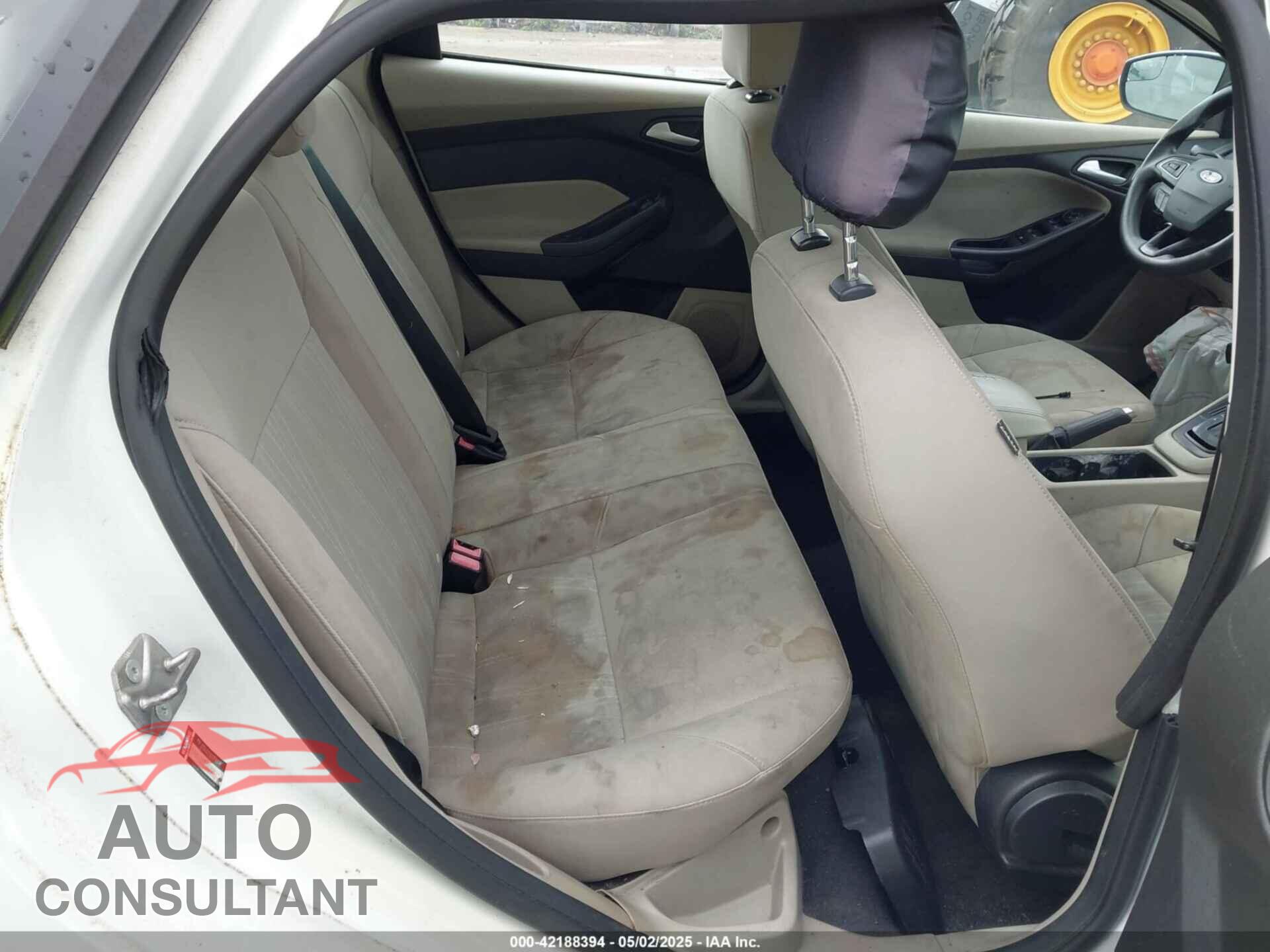 FORD FOCUS 2015 - 1FADP3F23FL365910