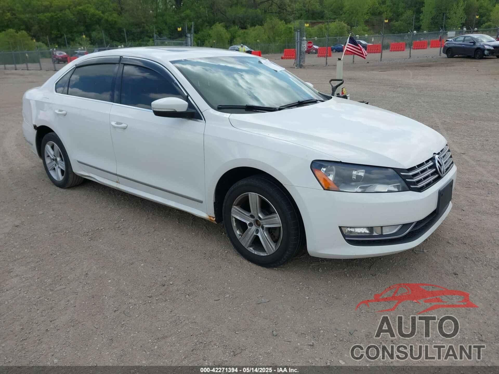 VOLKSWAGEN PASSAT 2013 - 1VWCH7A33DC029324