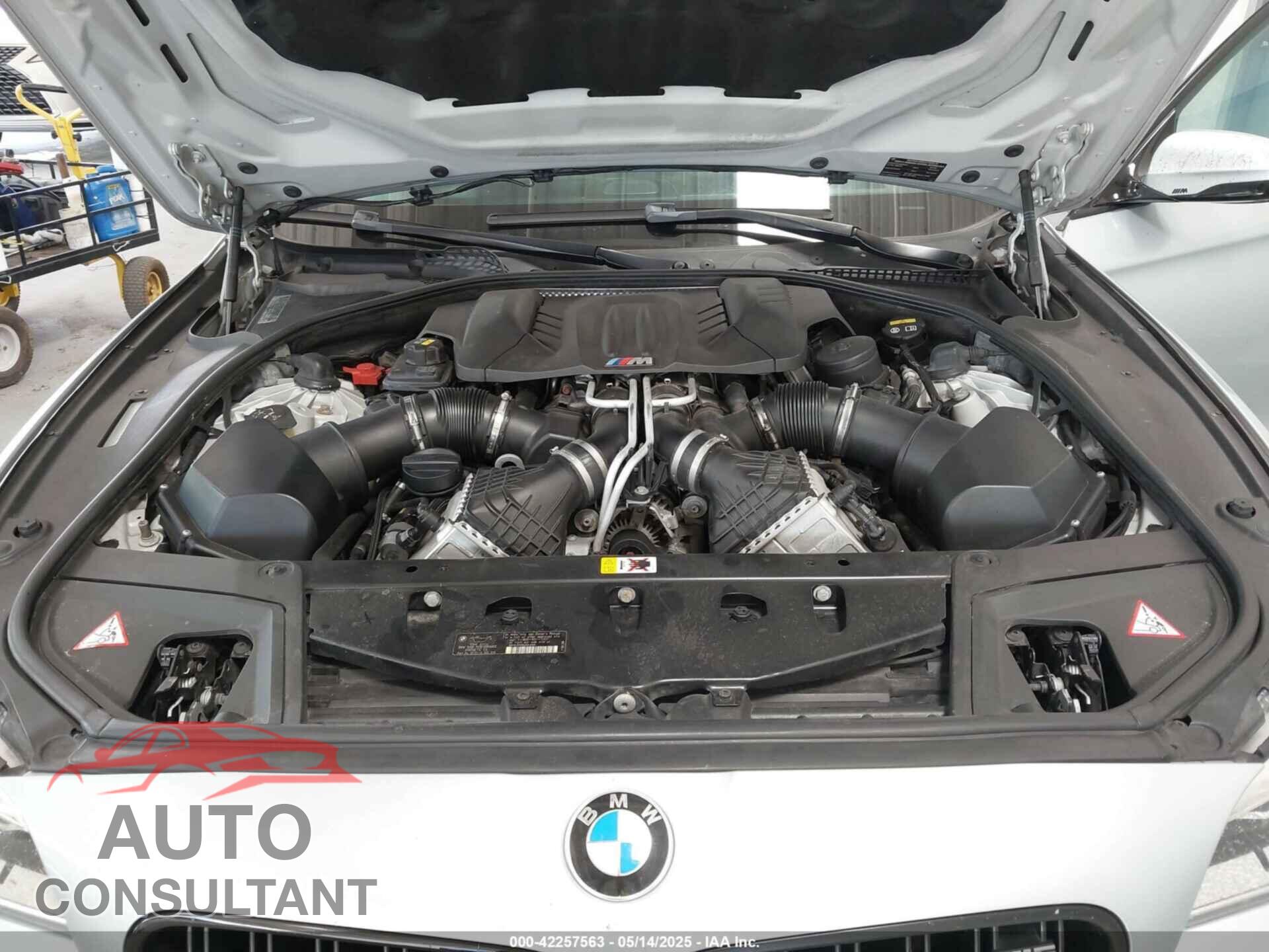 BMW M5 2014 - WBSFV9C57ED097794