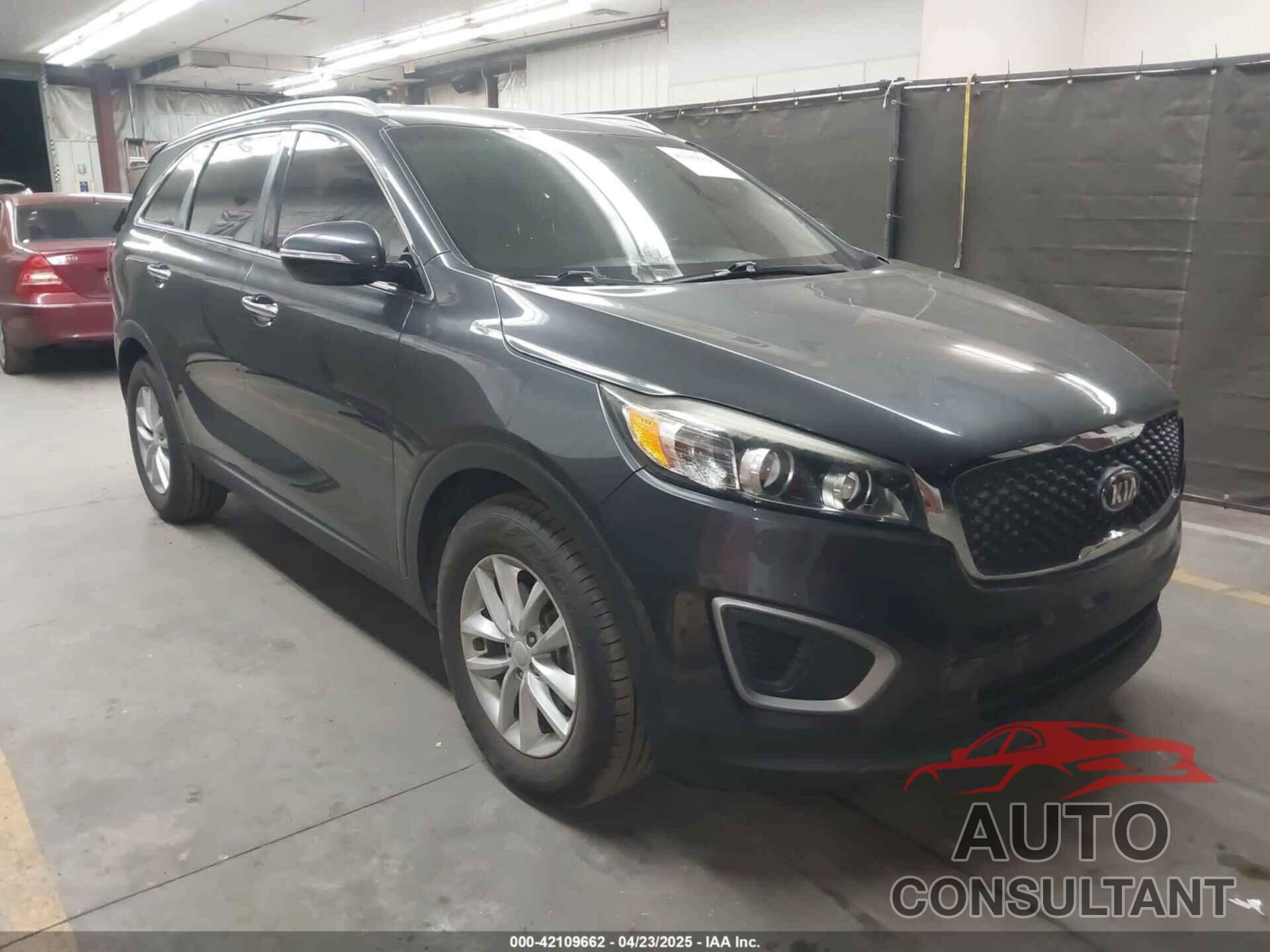 KIA SORENTO 2018 - 5XYPG4A58JG363749