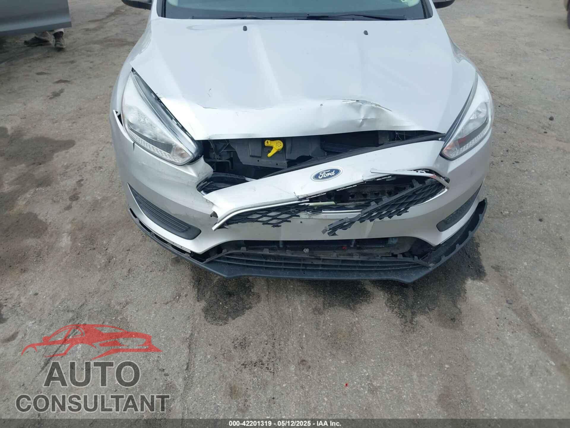 FORD FOCUS 2015 - 1FADP3F22FL342876