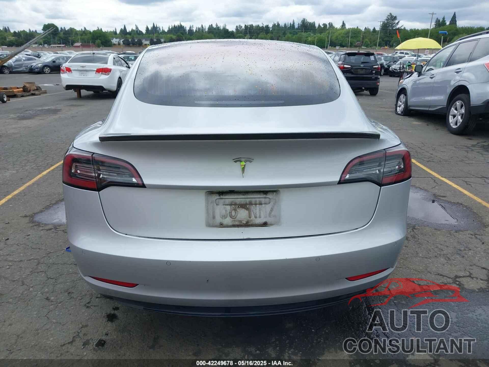 TESLA MODEL 3 2018 - 5YJ3E1EA6JF039278