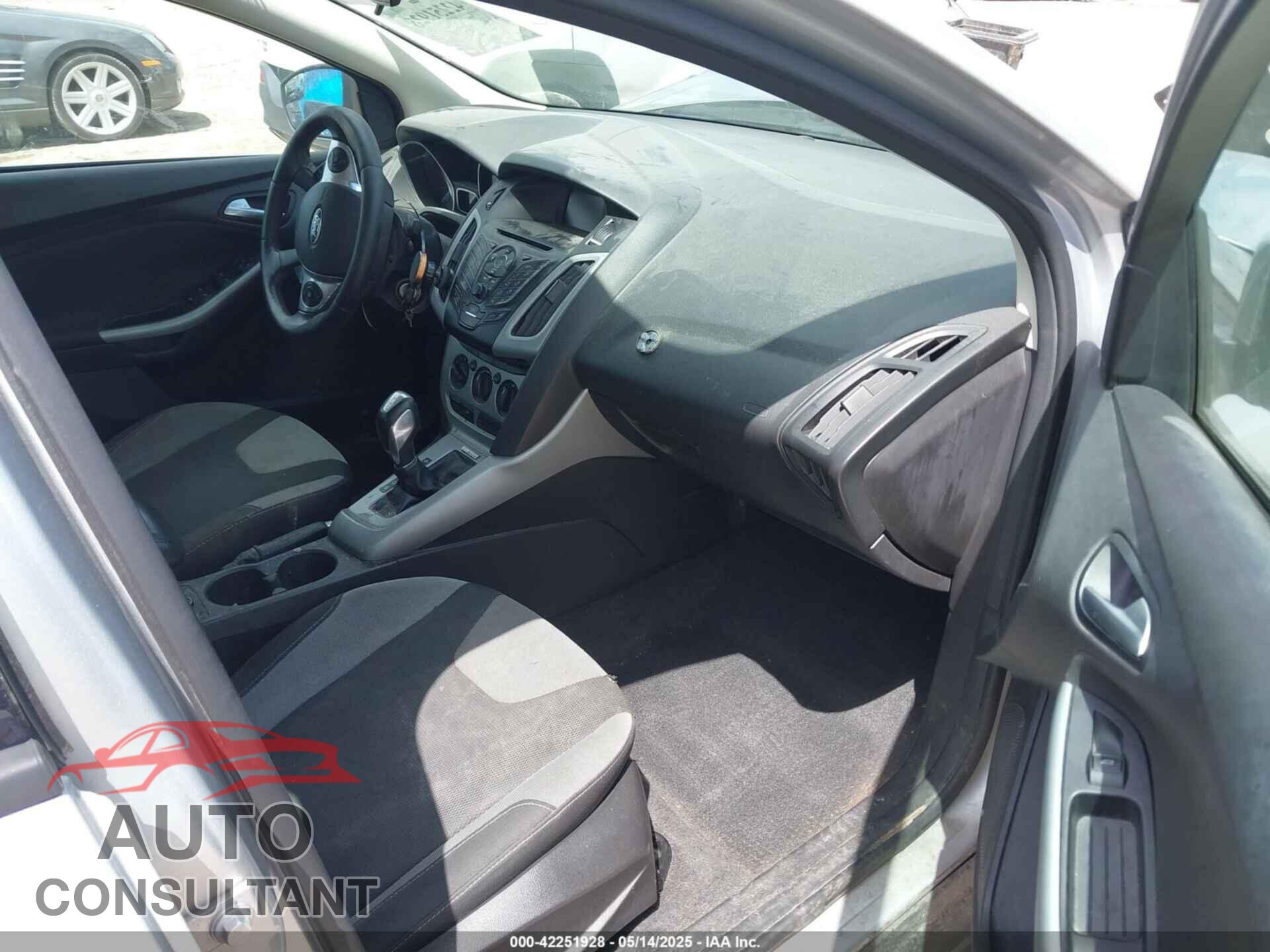 FORD FOCUS 2012 - 1FAHP3F29CL311427