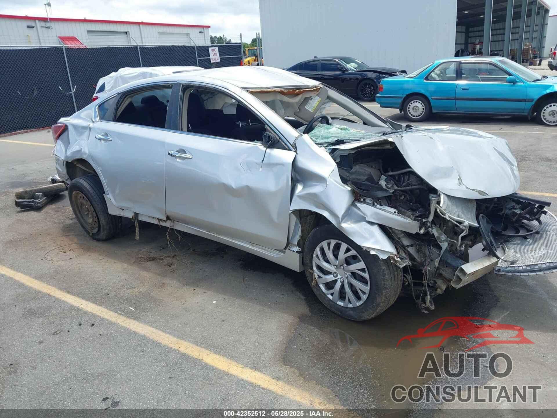 NISSAN ALTIMA 2013 - 1N4AL3AP4DC266513