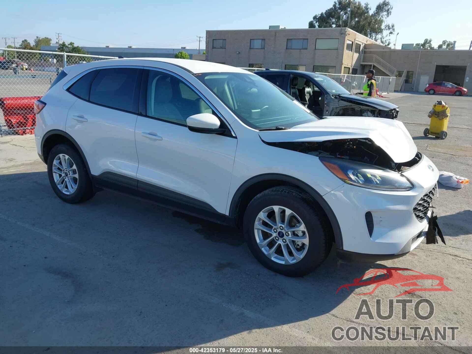 FORD ESCAPE 2021 - 1FMCU9BZ4MUA68247