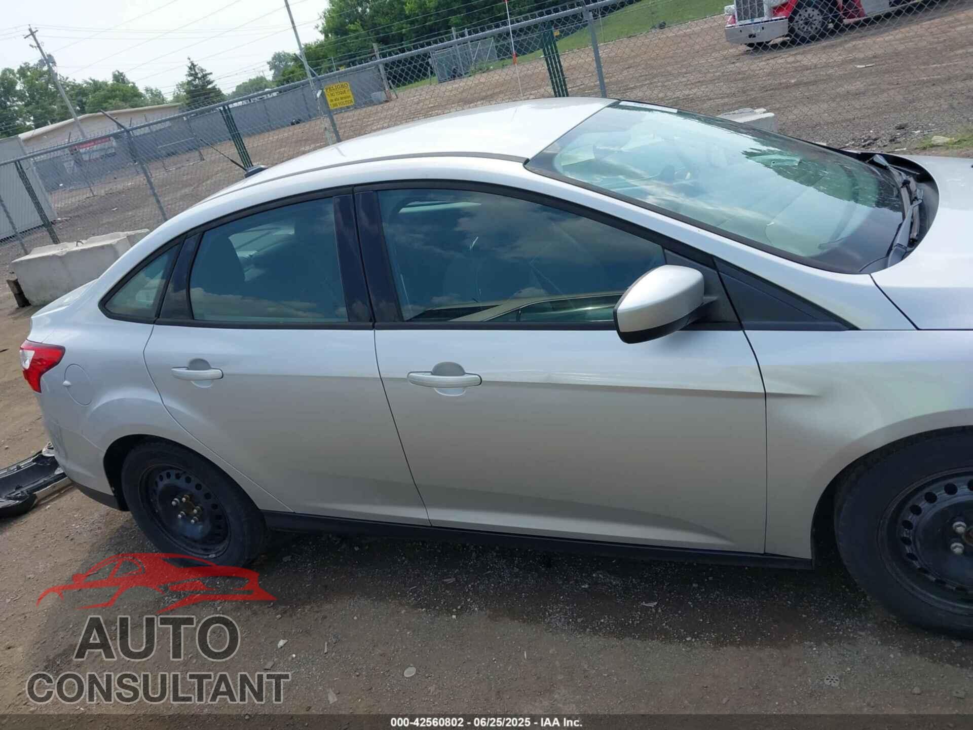 FORD FOCUS 2012 - 1FAHP3F25CL354274