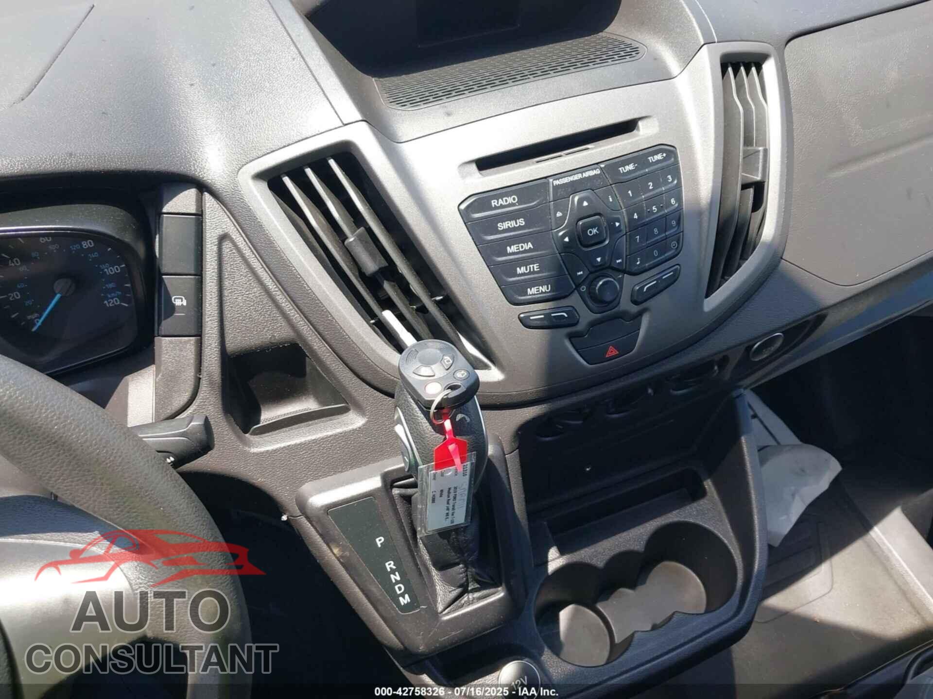 FORD TRANSIT-150 2019 - 1FTYE2CM2KKB51394