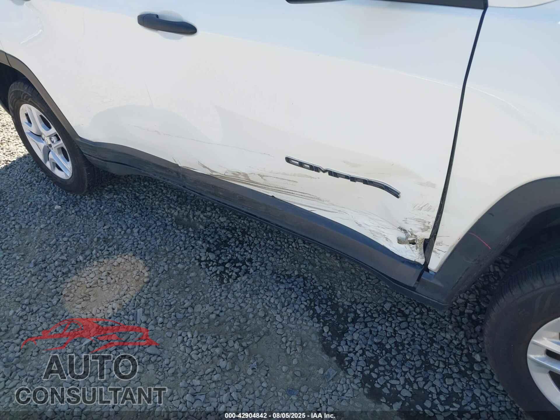 JEEP COMPASS 2018 - 3C4NJDAB5JT201441