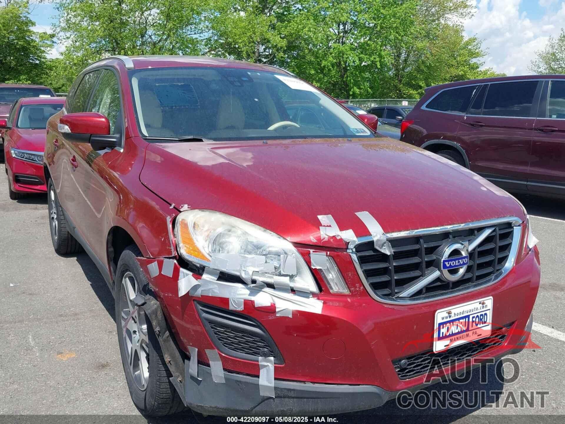 VOLVO XC60 2011 - YV4902DZ8B2165553