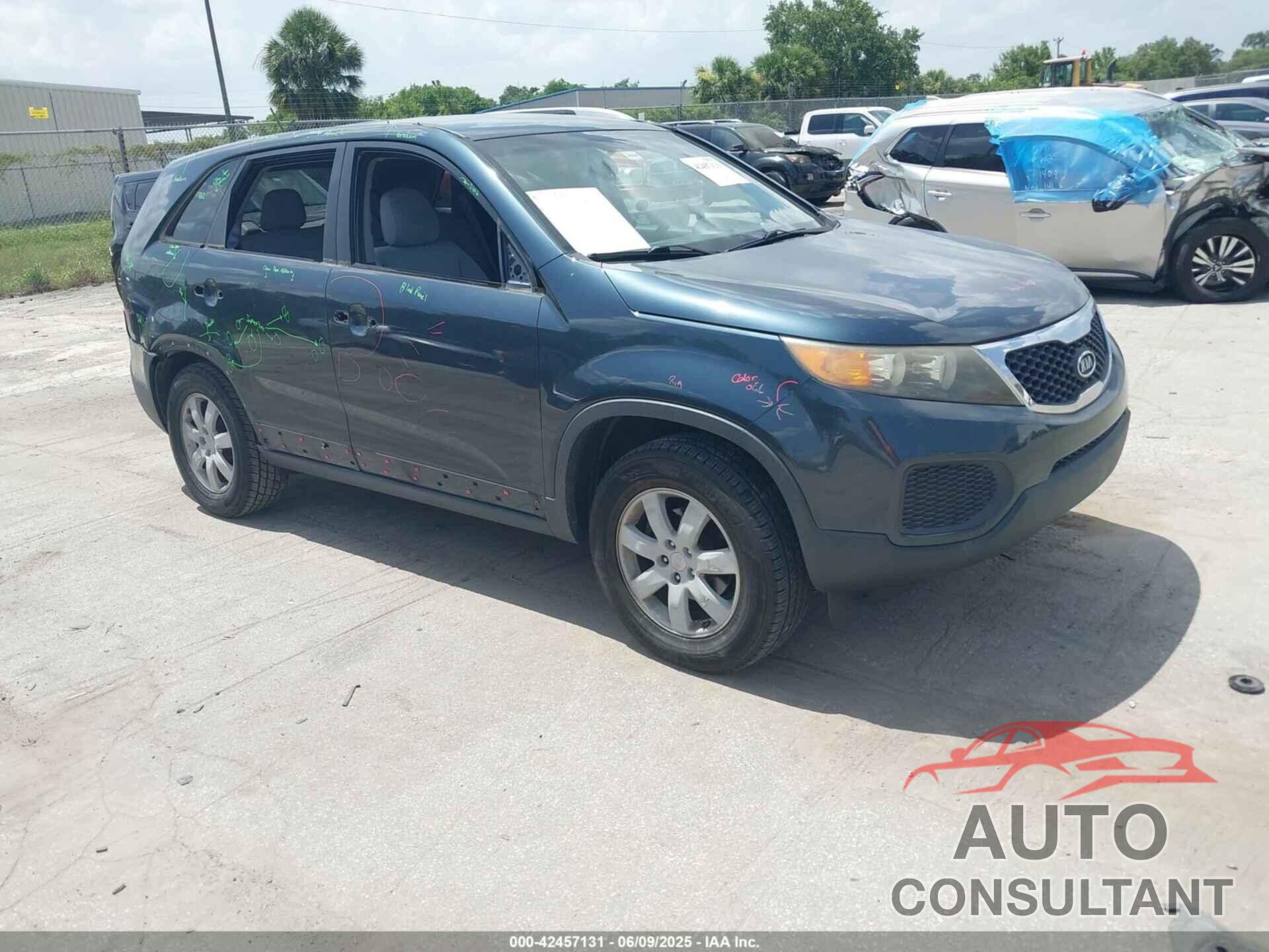 KIA SORENTO 2011 - 5XYKT4A2XBG116603