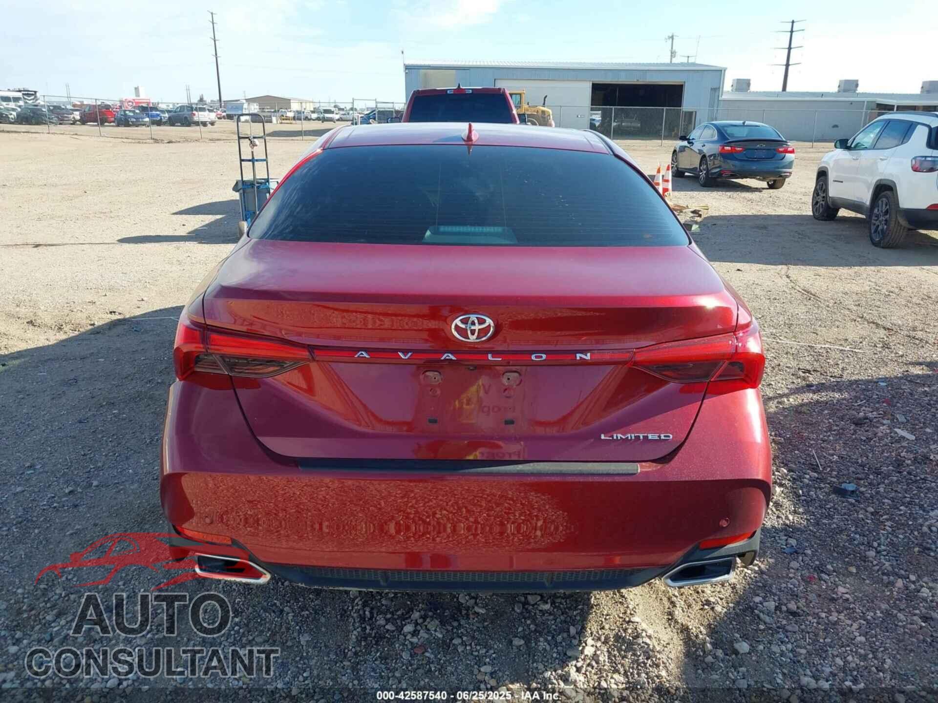 TOYOTA AVALON 2022 - 4T1DZ1FB0NU071846