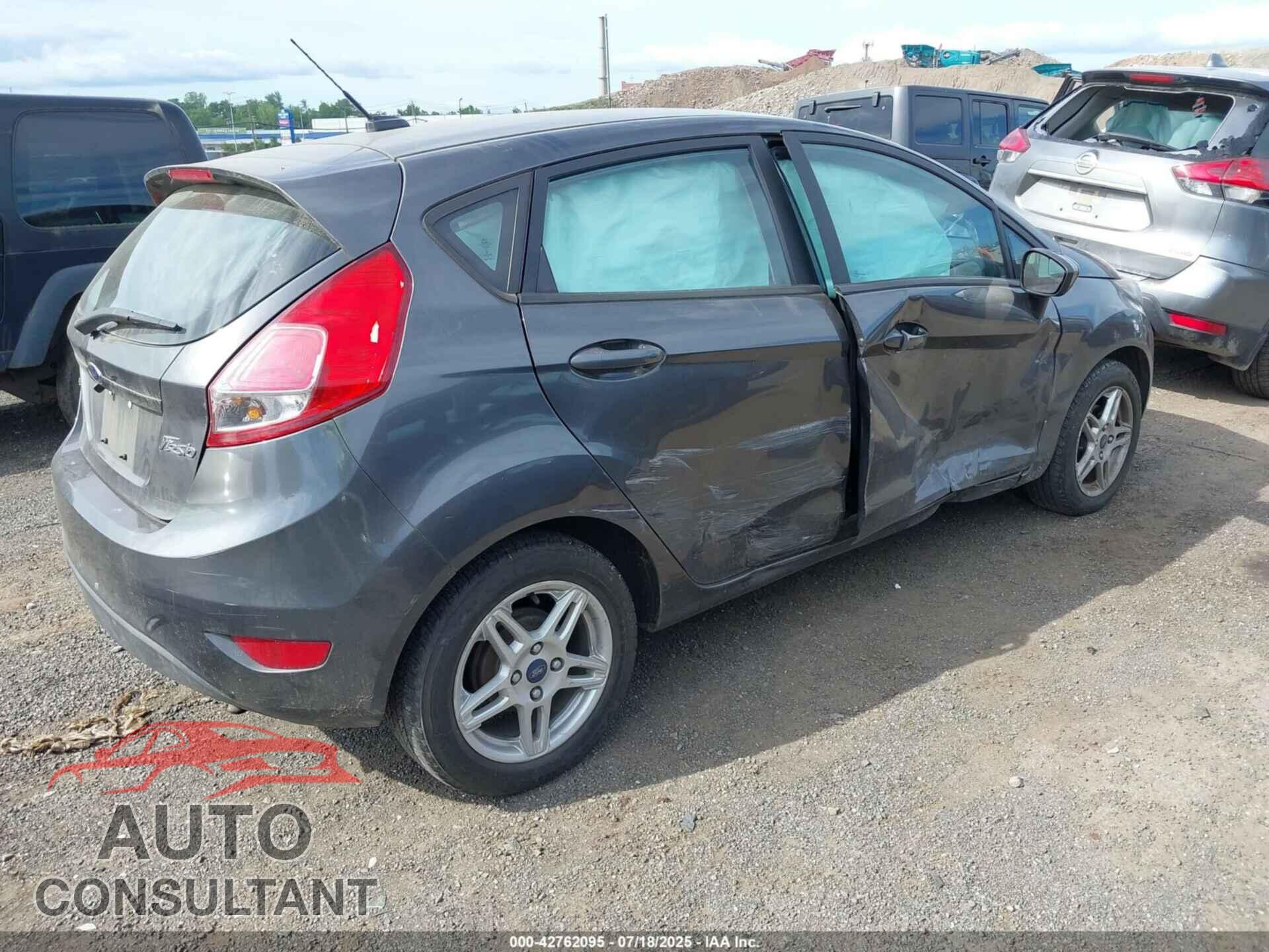 FORD FIESTA 2017 - 3FADP4EJ5HM132286