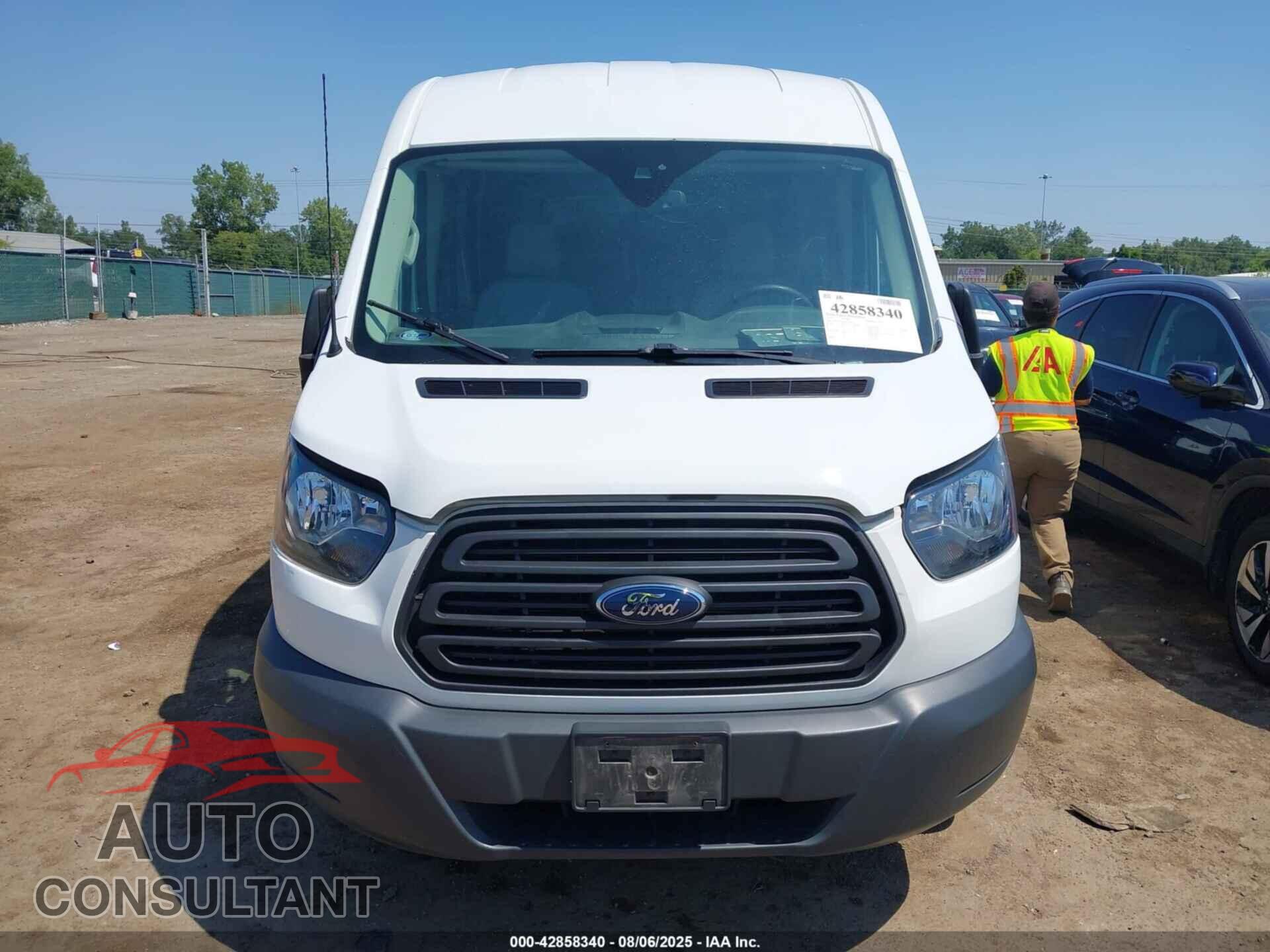 FORD TRANSIT-250 2018 - 1FTYR2CG8JKB24665