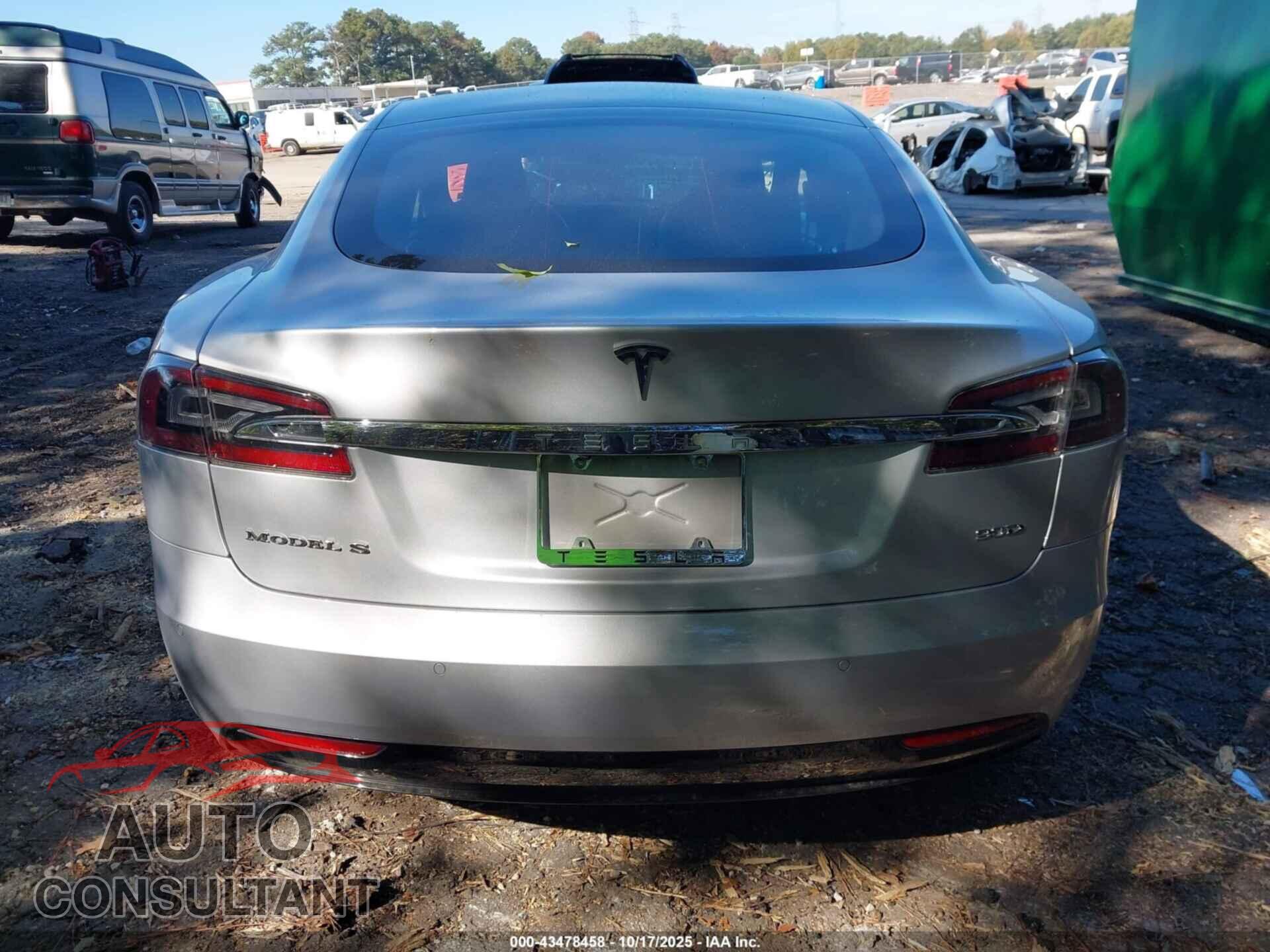 TESLA MODEL S 2017 - 5YJSA1E2XHF198511