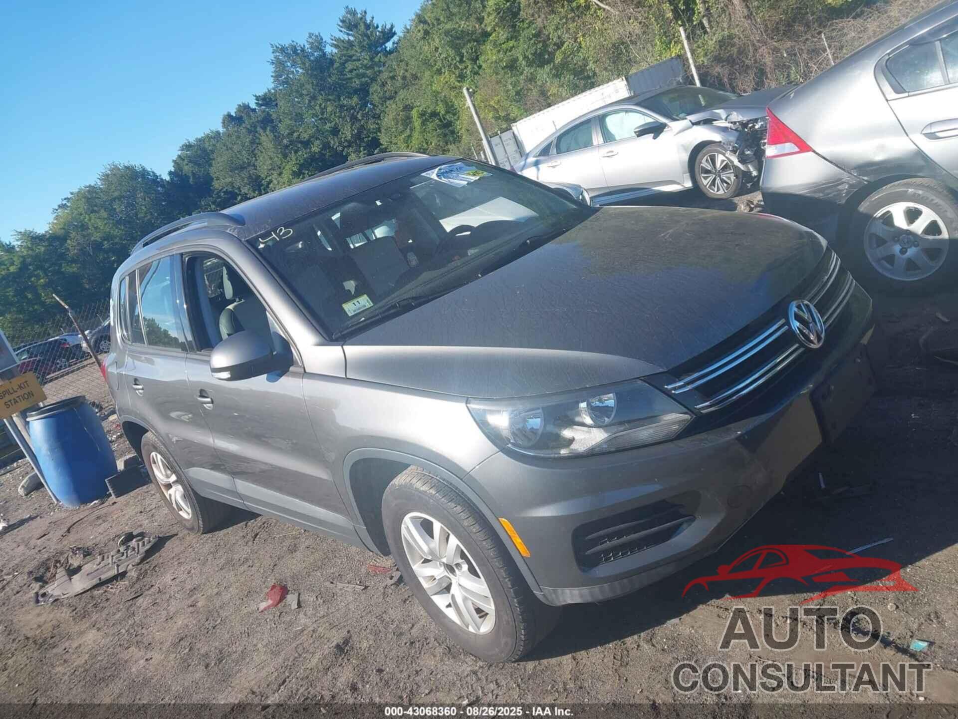 VOLKSWAGEN TIGUAN 2016 - WVGBV7AX2GW032689