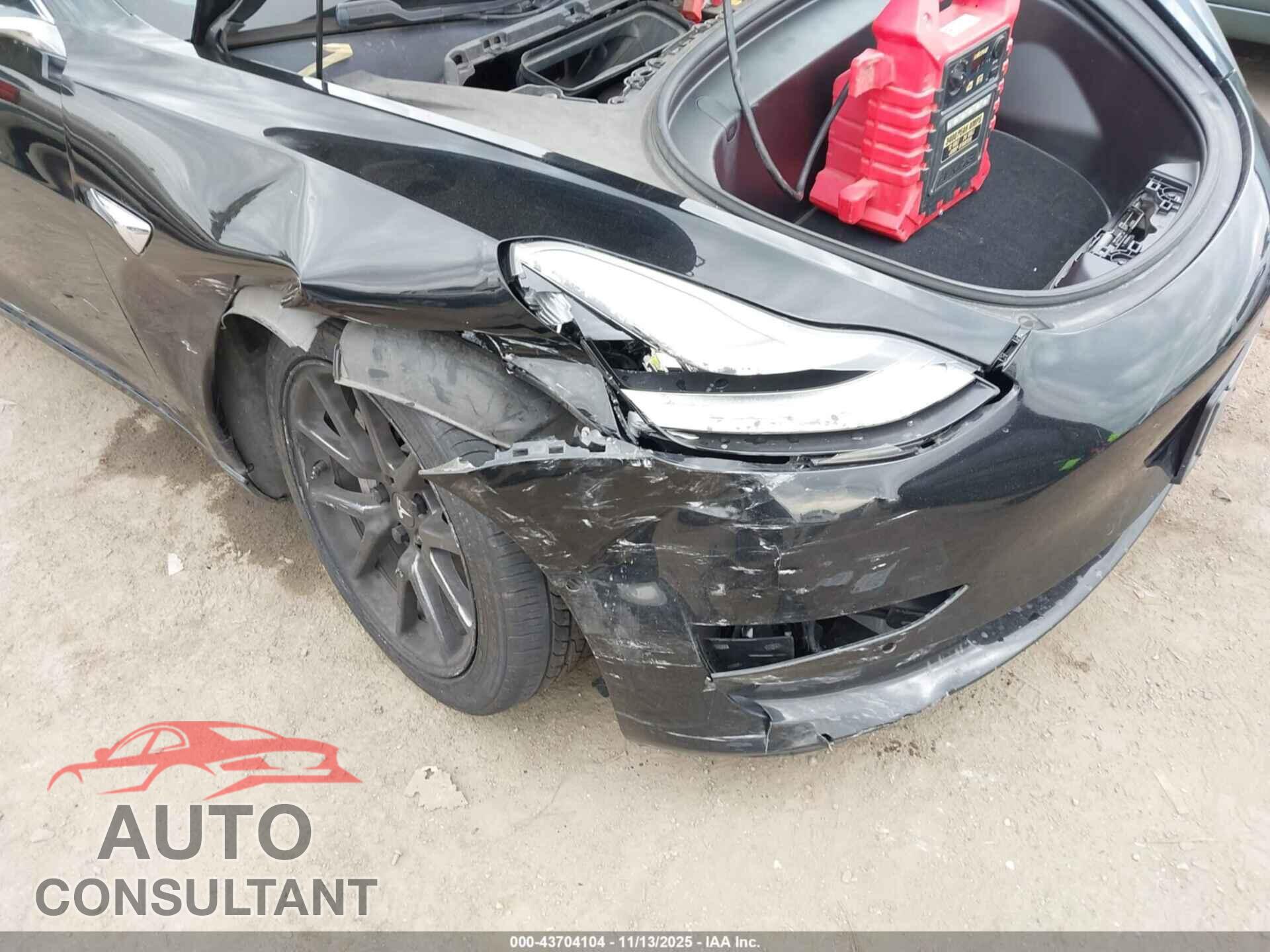 TESLA MODEL 3 2019 - 5YJ3E1EA7KF305781