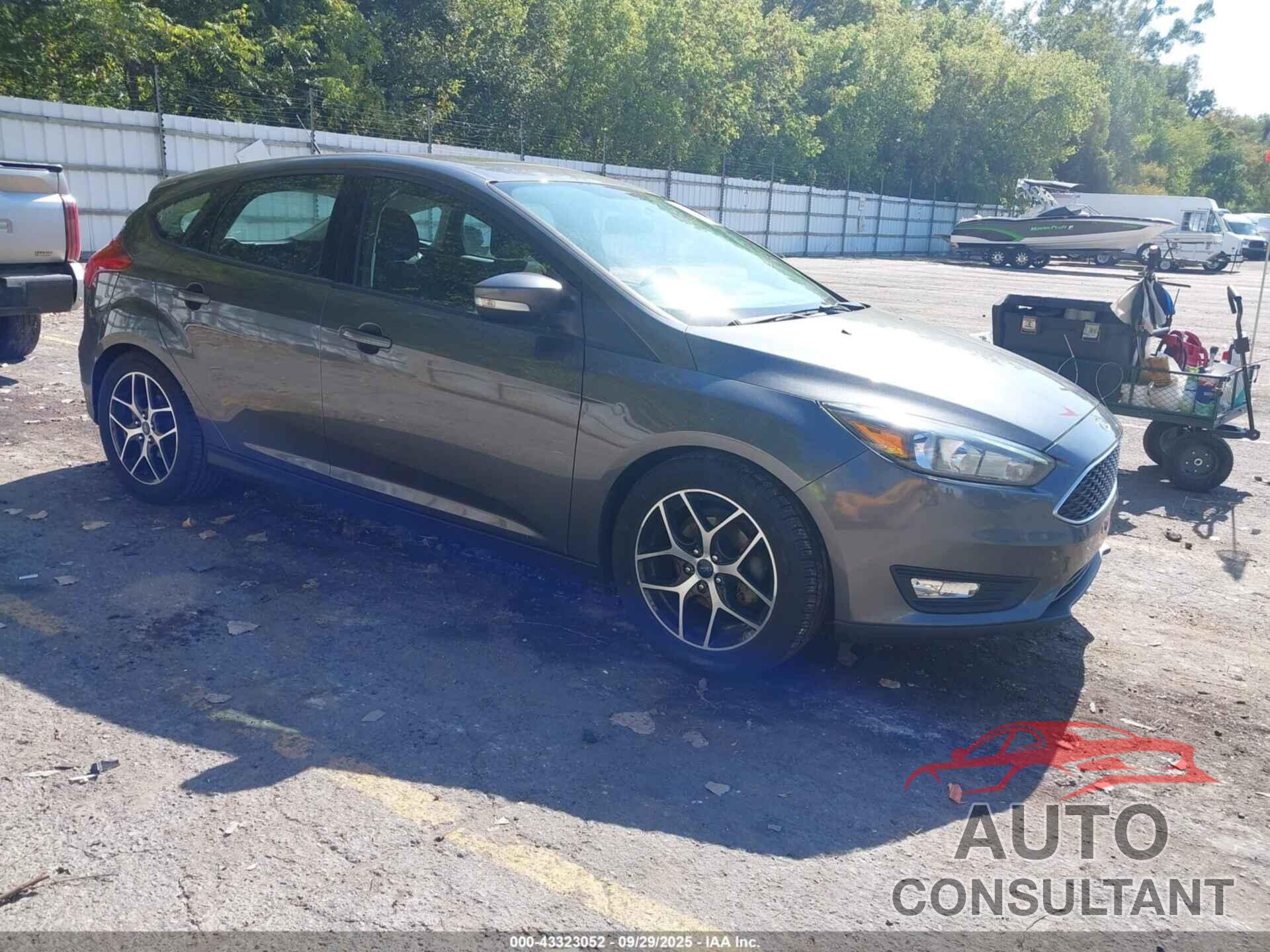FORD FOCUS 2018 - 1FADP3M2XJL216051