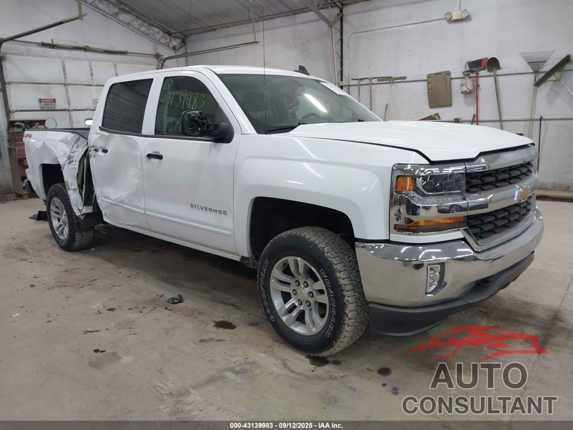 CHEVROLET SILVERADO 1500 2018 - 3GCUKREC9JG647626