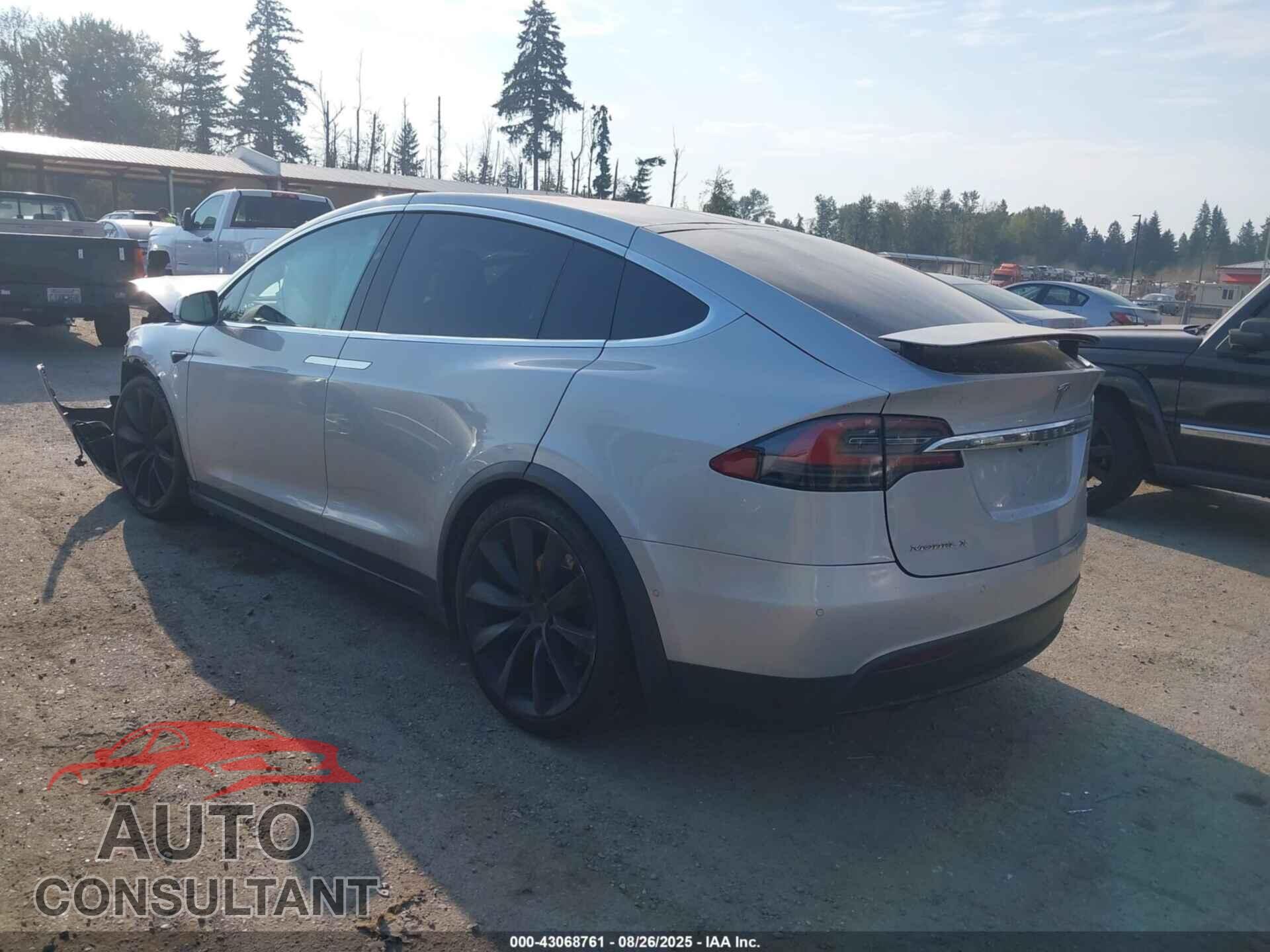 TESLA MODEL X 2017 - 5YJXCBE21HF065481