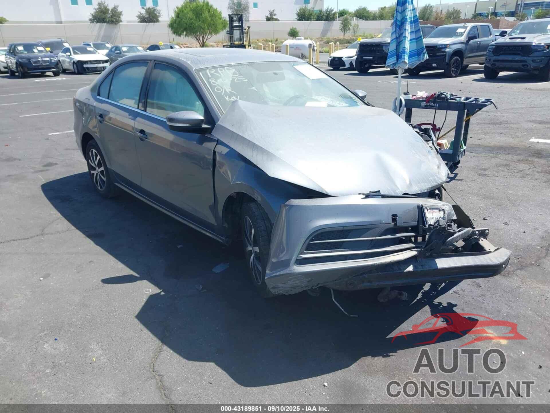 VOLKSWAGEN JETTA 2017 - 3VWDB7AJ7HM355636