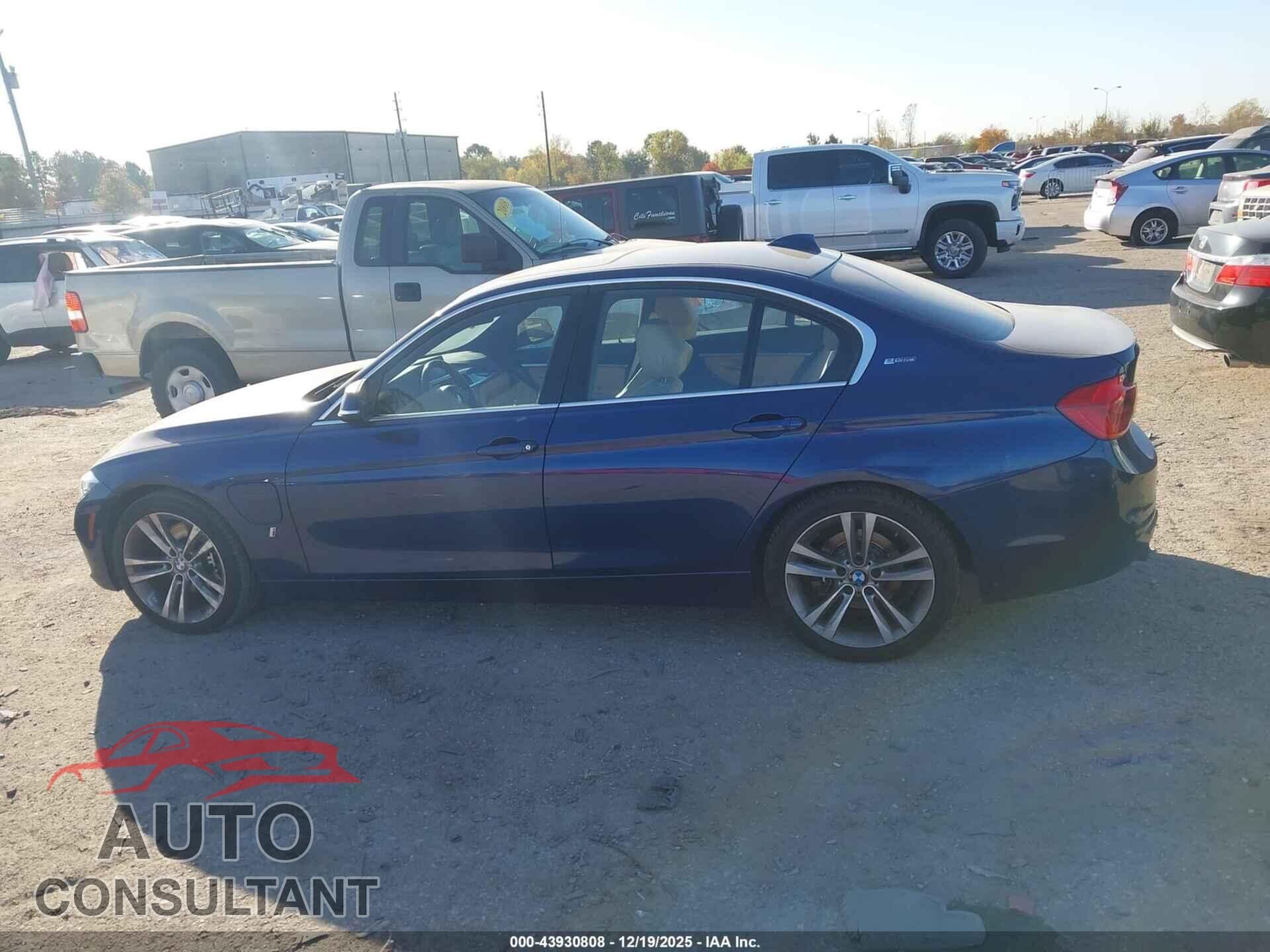 BMW 330E 2017 - WBA8E1C39HA029094