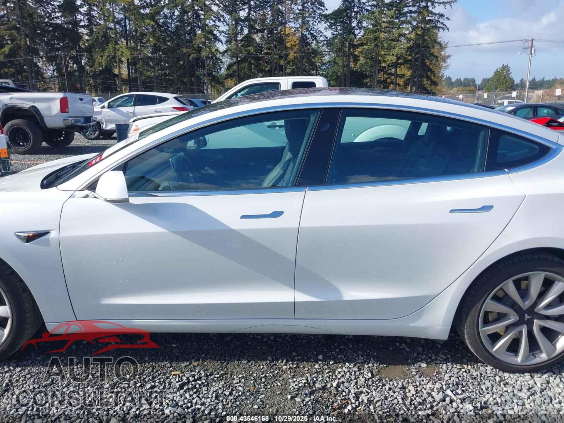 TESLA MODEL 3 2018 - 5YJ3E1EB8JF187537