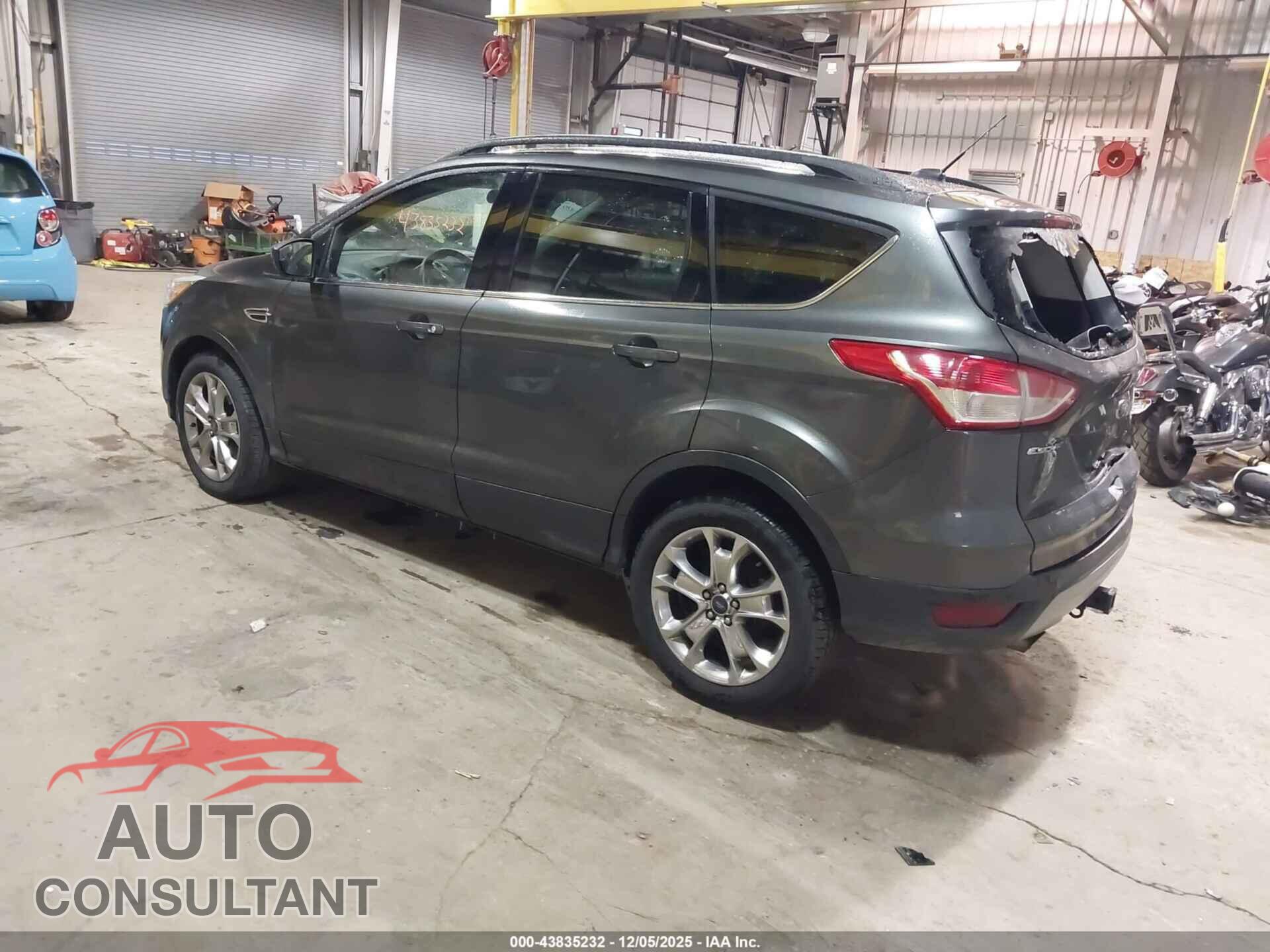 FORD ESCAPE 2016 - 1FMCU9G98GUB22873