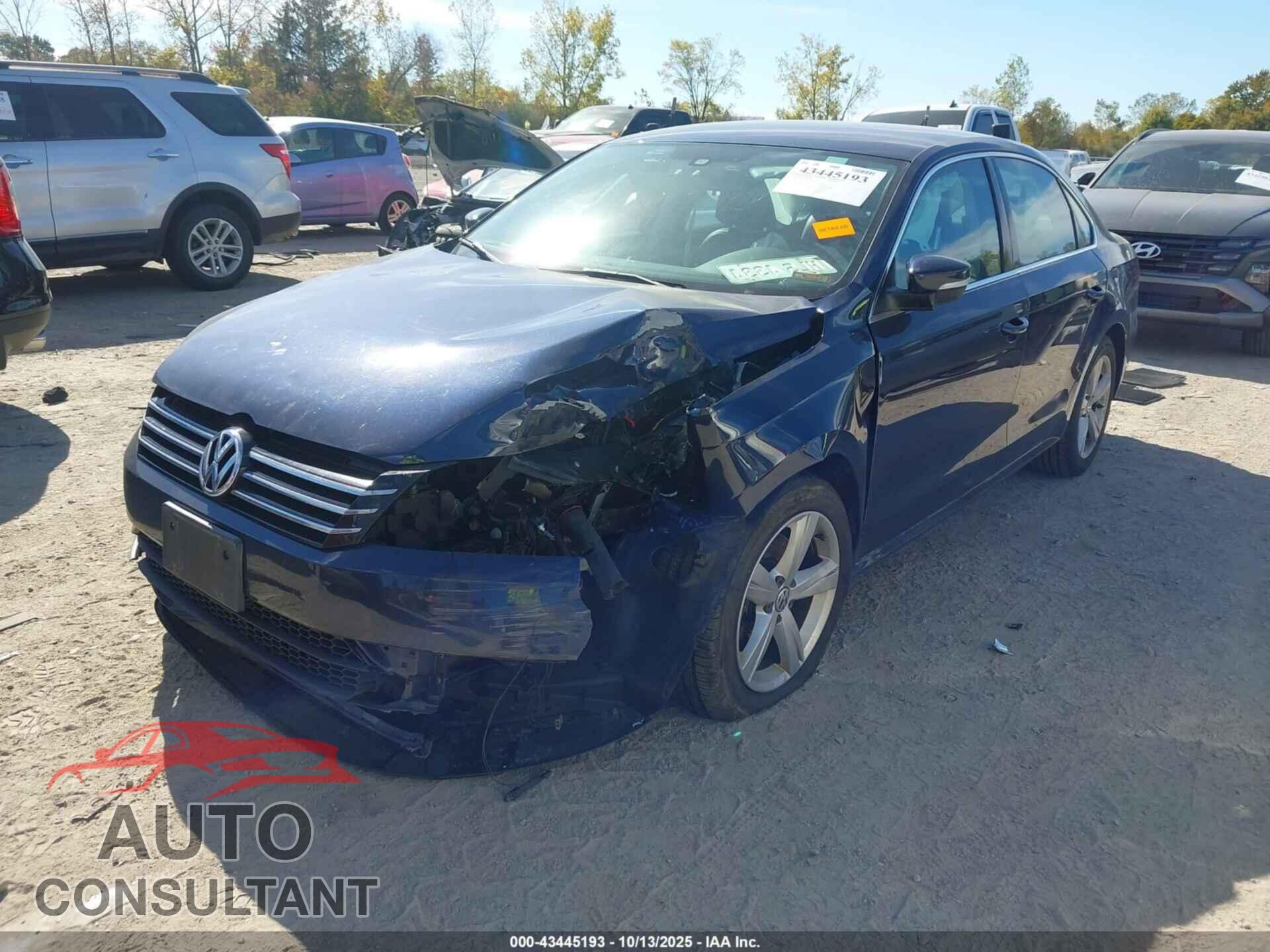 VOLKSWAGEN PASSAT 2015 - 1VWAT7A38FC093982