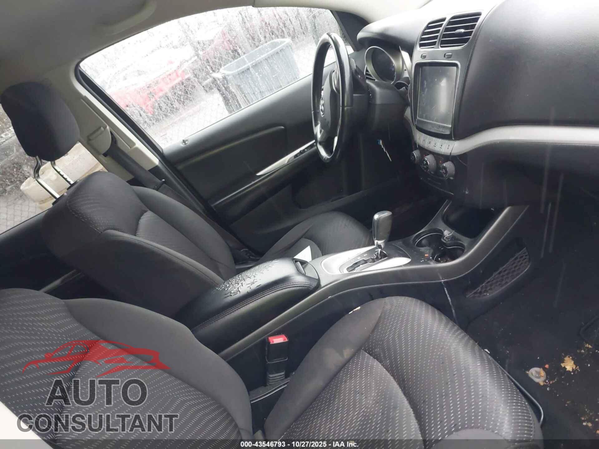 DODGE JOURNEY 2015 - 3C4PDCBB4FT573305