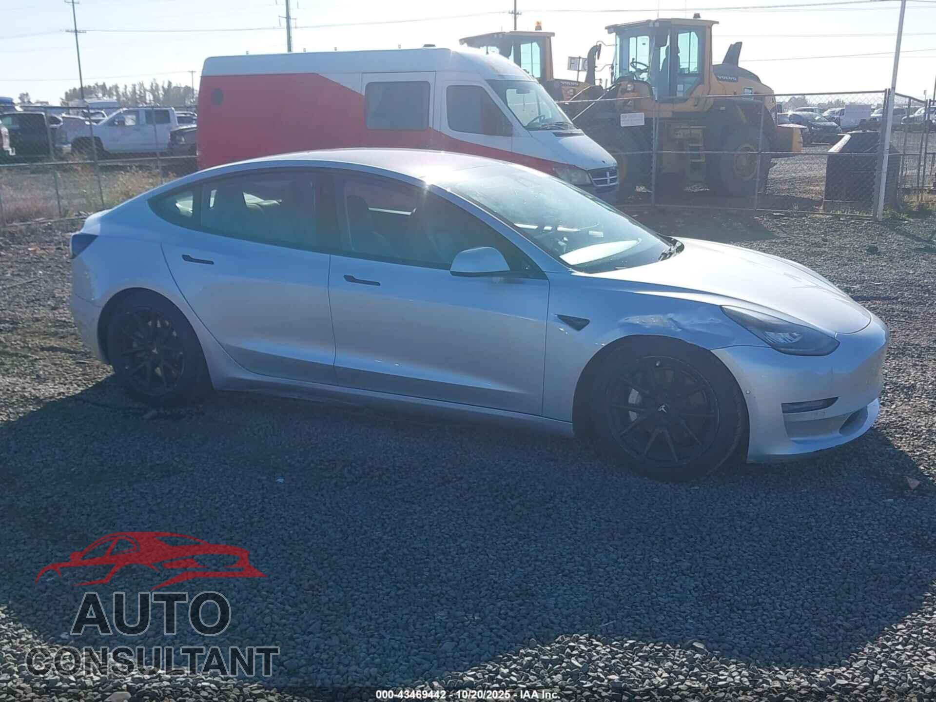 TESLA MODEL 3 2018 - 5YJ3E1EA2JF043943
