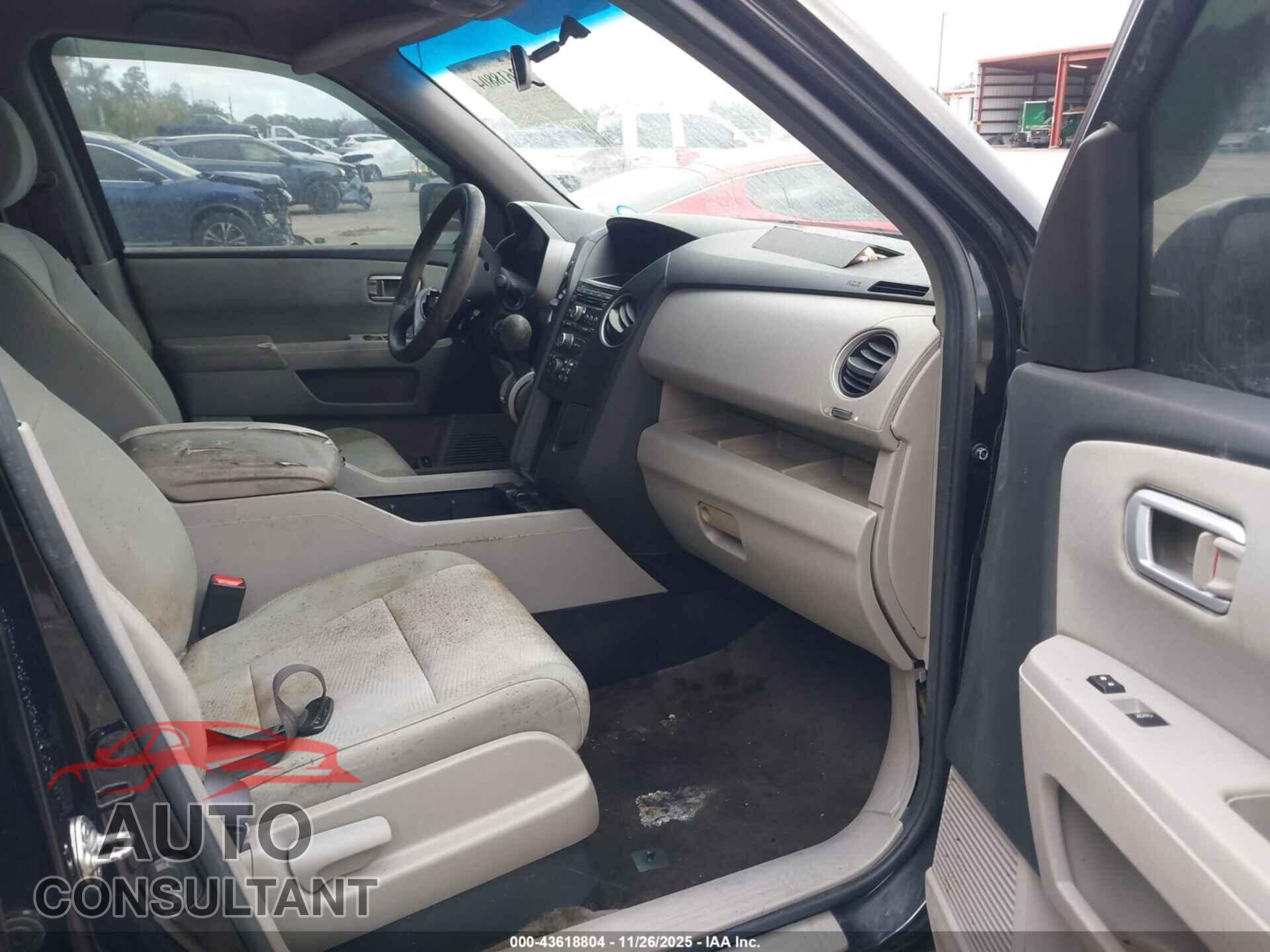 HONDA PILOT 2012 - 5FNYF3H2XCB033117