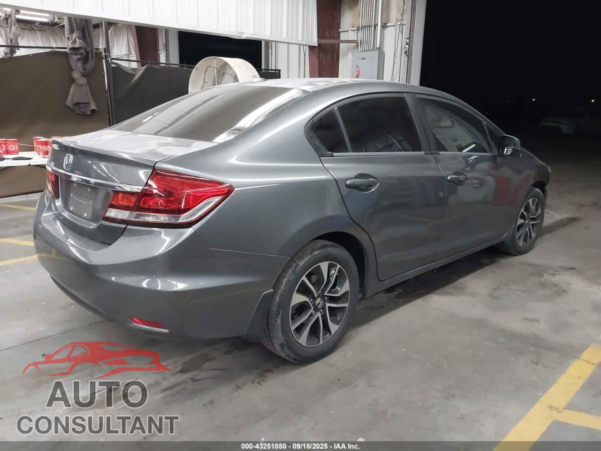 HONDA CIVIC 2013 - 2HGFB2F94DH512966