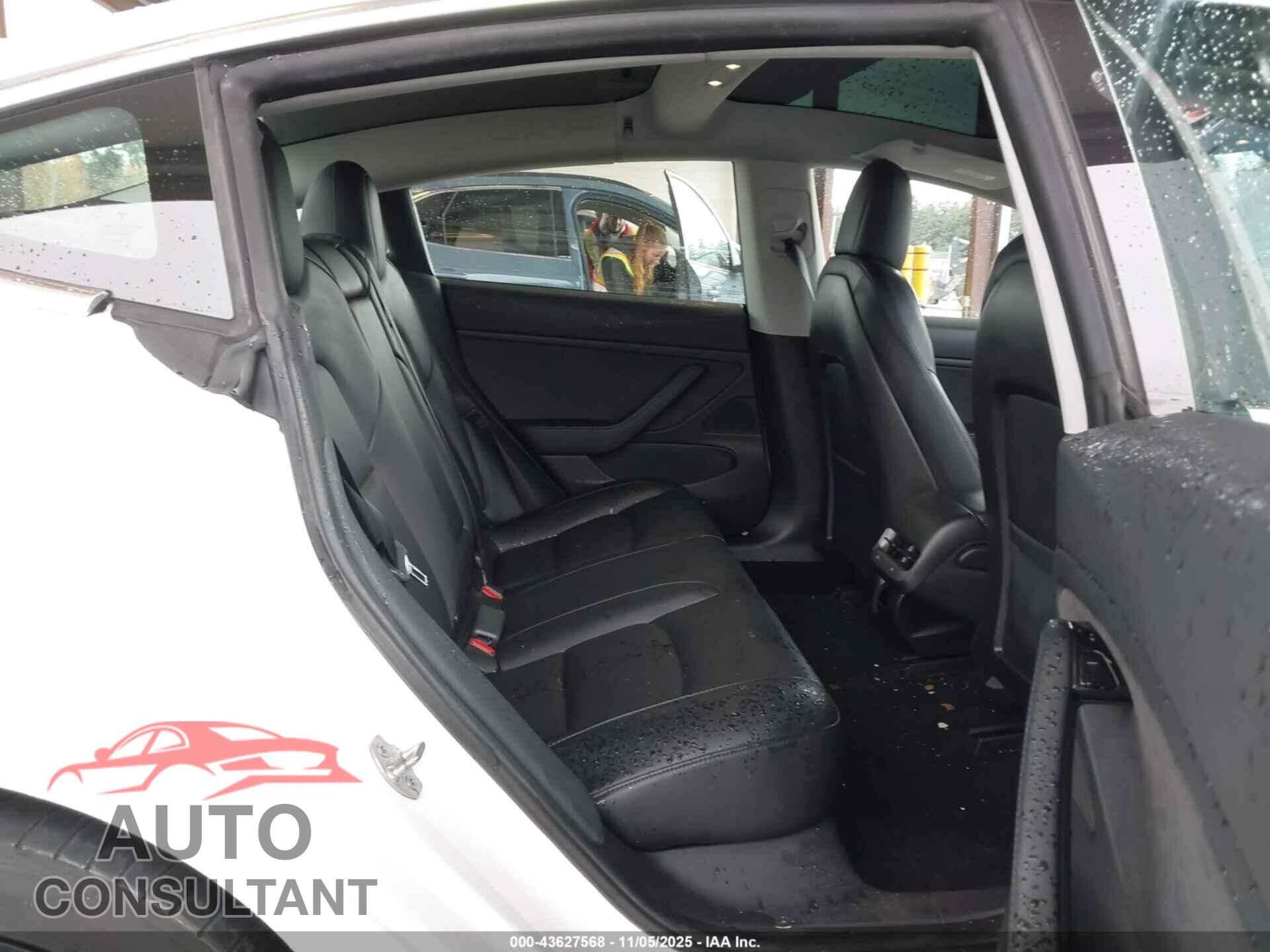 TESLA MODEL 3 2019 - 5YJ3E1EB6KF511750