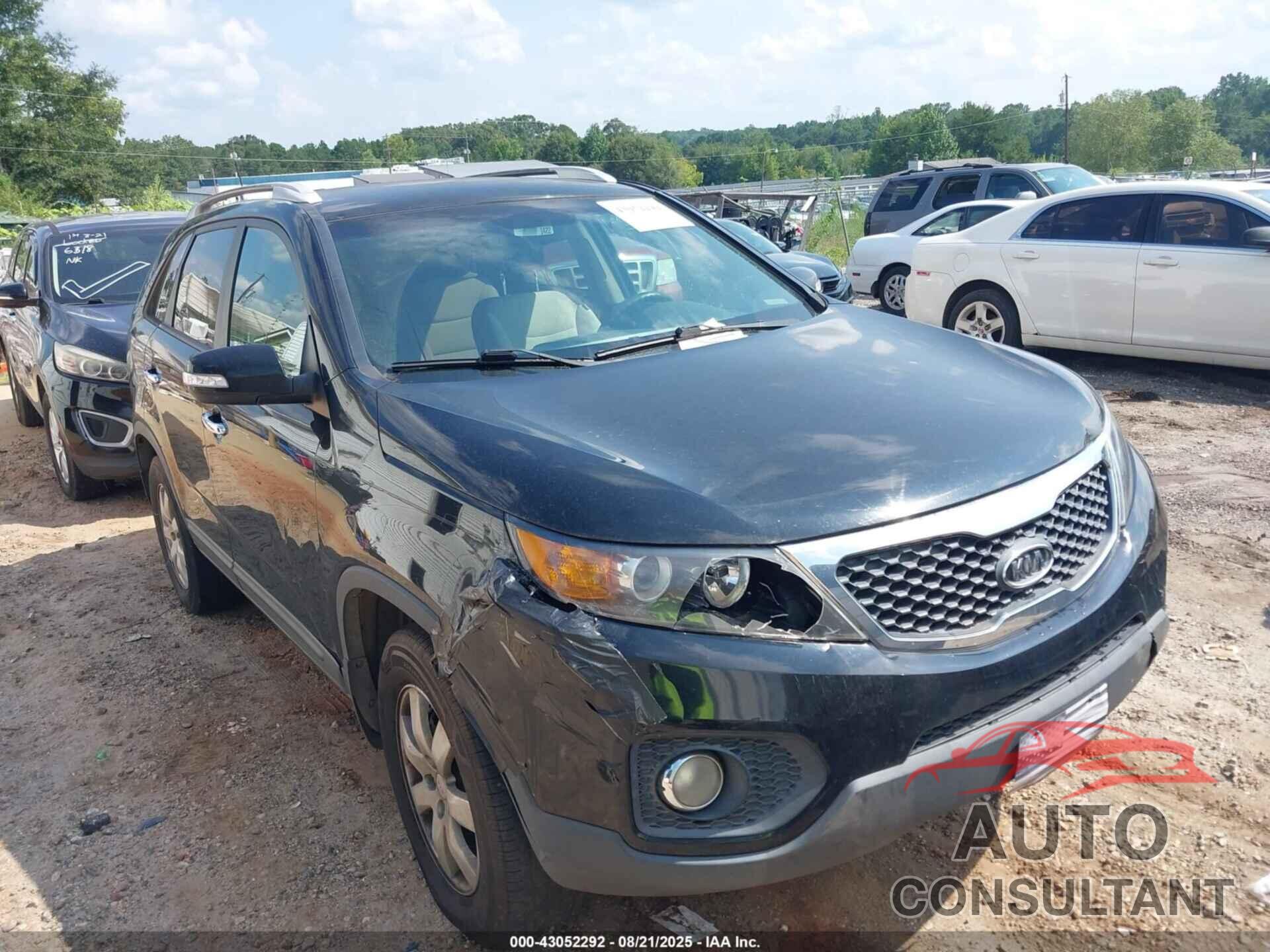 KIA SORENTO 2011 - 5XYKT3A14BG041091