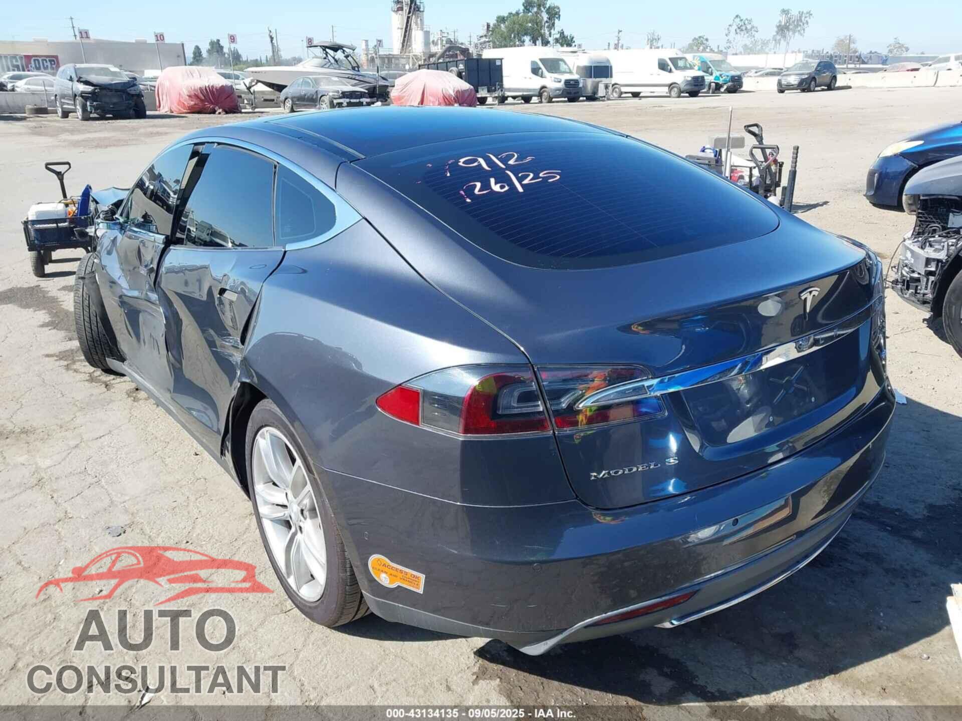 TESLA MODEL S 2015 - 5YJSA1S19FFP77093