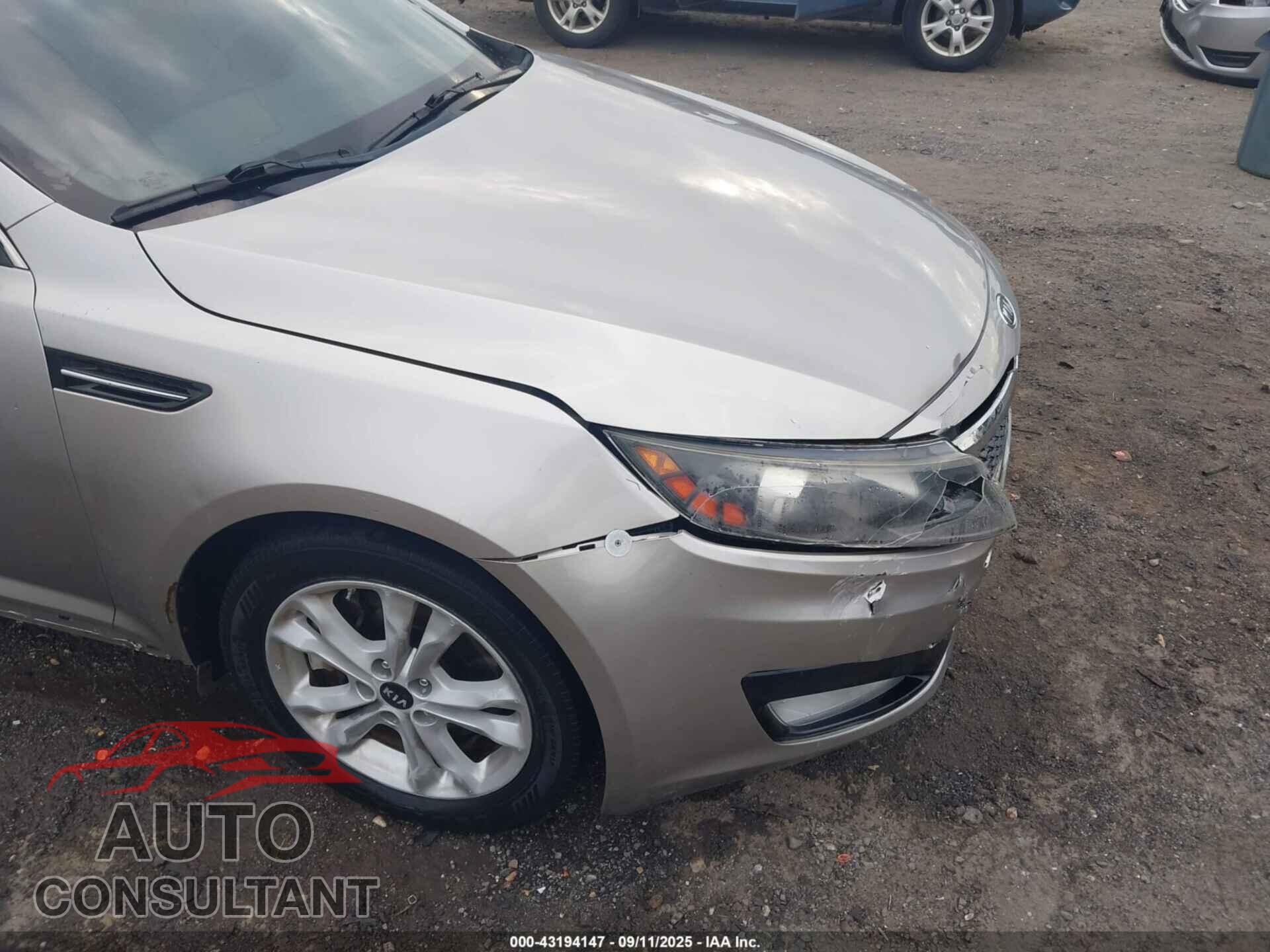KIA OPTIMA 2011 - KNAGN4A67B5162477